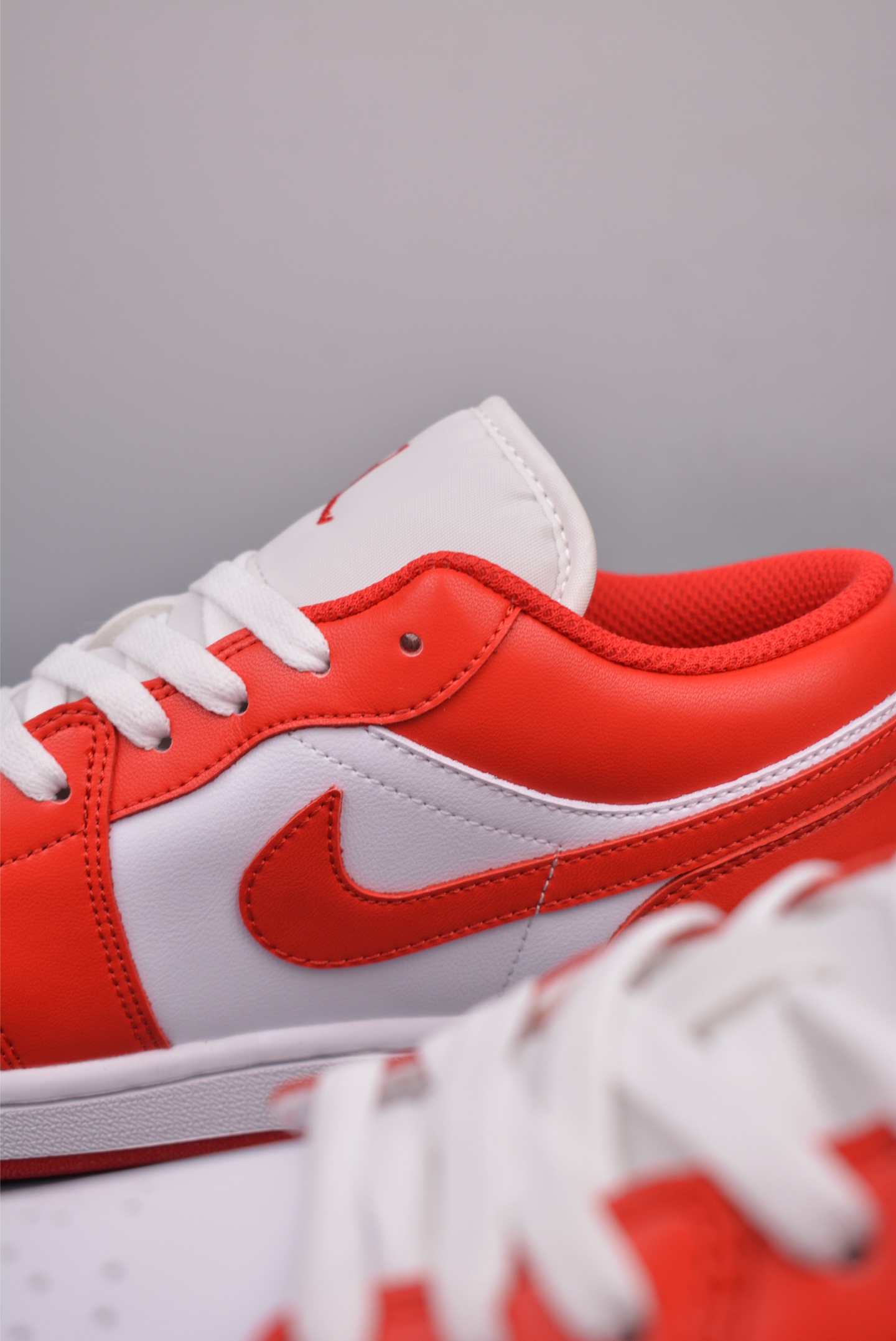Nike Wmns Air Jordan 1 Low GS Leather White Red 553558-166