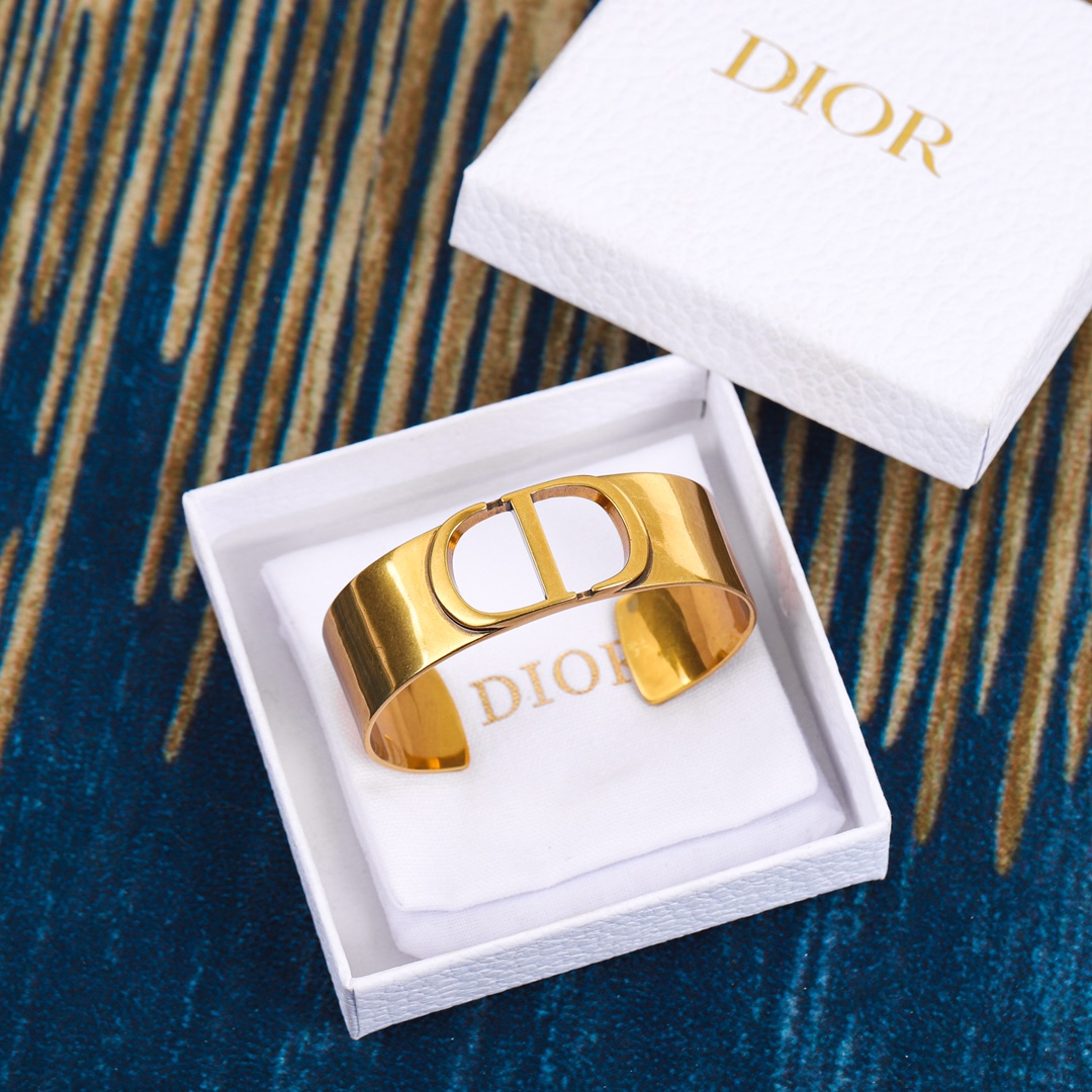 Dior Letter Open Bracelet