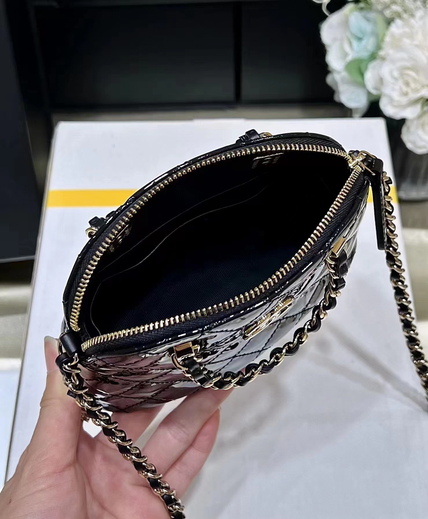 Chanel 23S Spring/Summer Collection Patent Leather Shell Bag AP3354