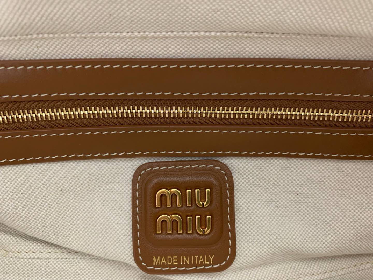 Miu Miu Beau canvas bag 5BB173