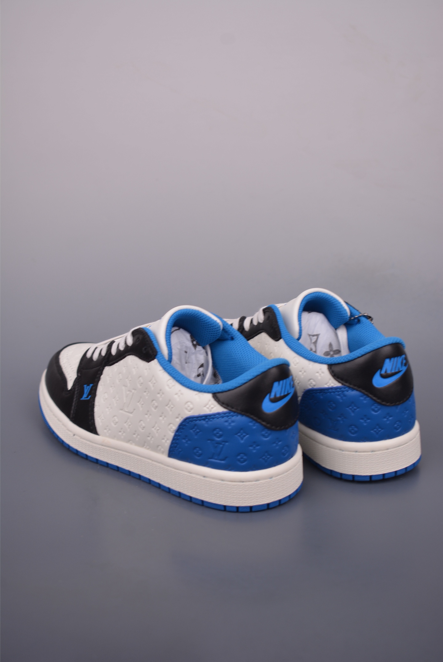 Louis vuitton X Air Jordan 1 Low 