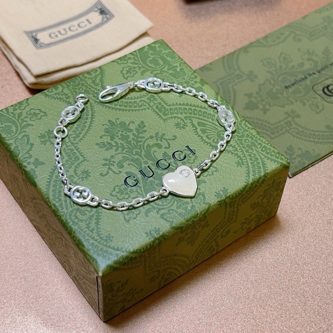 Gucci heart chain bracelet