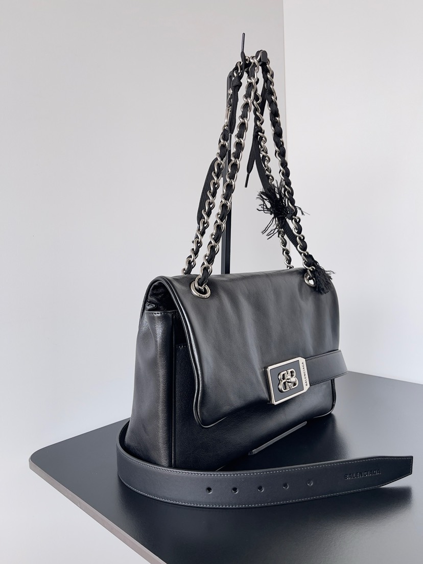 Balenciaga 2025 Early Spring Series MoDu Handbag