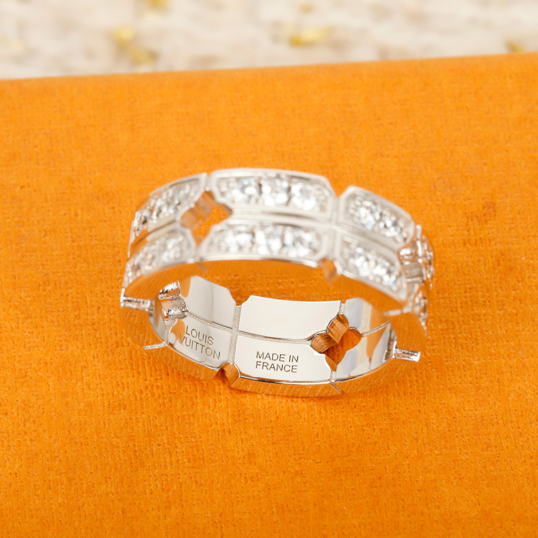 Louis Vuitton Tumbler Ring