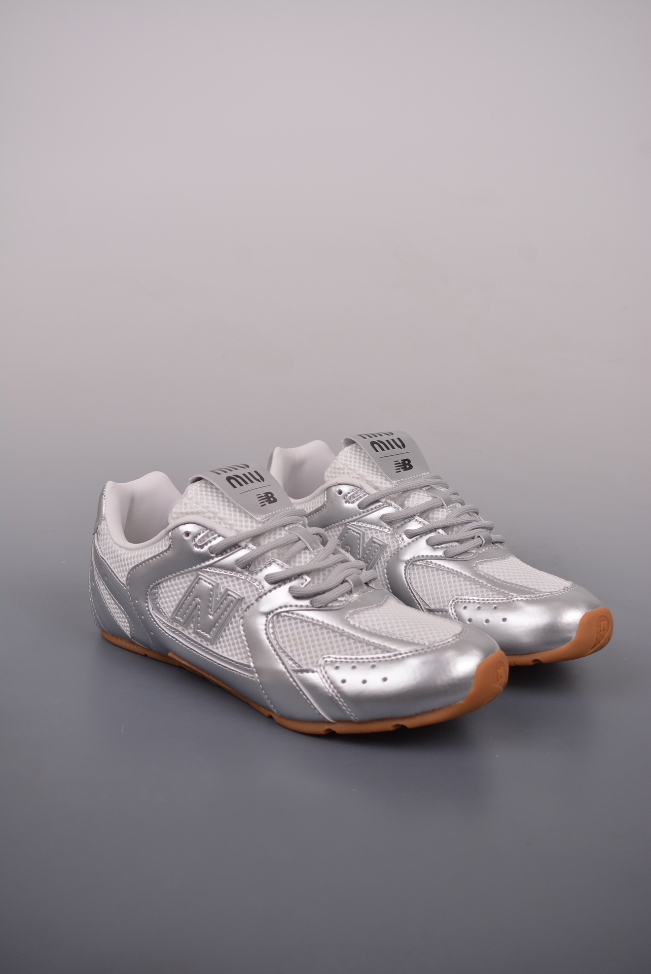 Miu Miu x New Balance 530 SL 