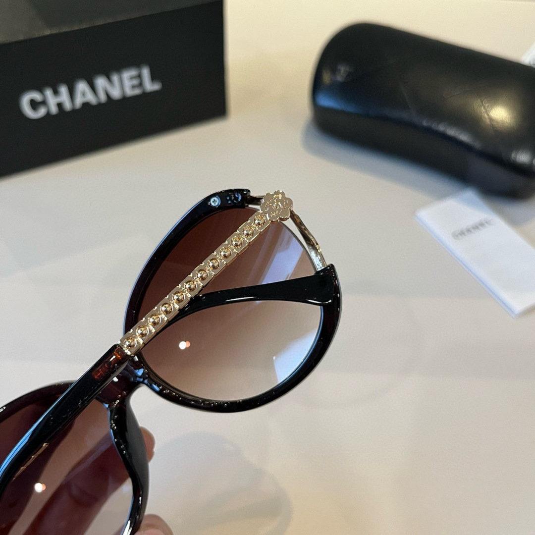 Chanel round frame sunglasses