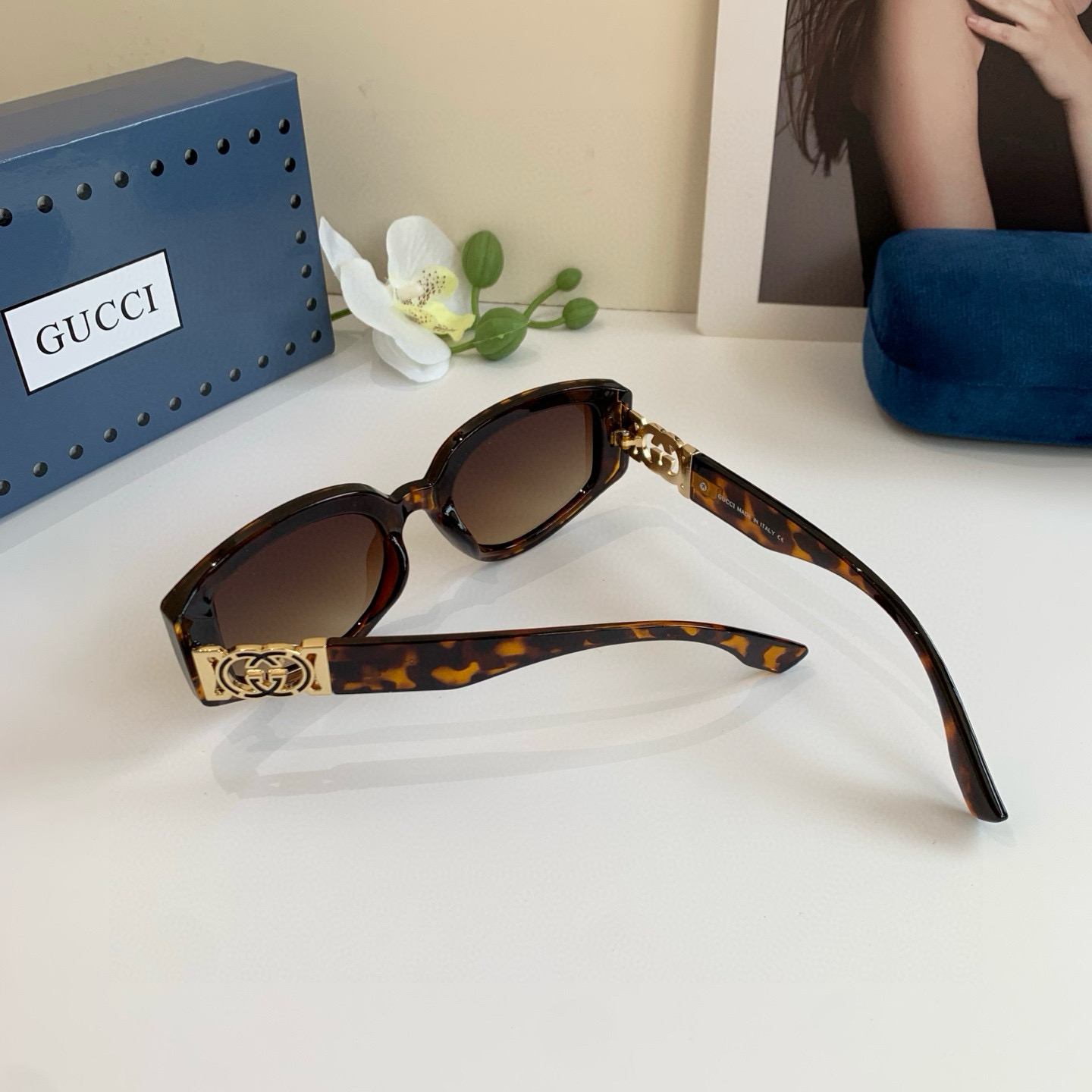 Gucci Round Frame Sunglasses