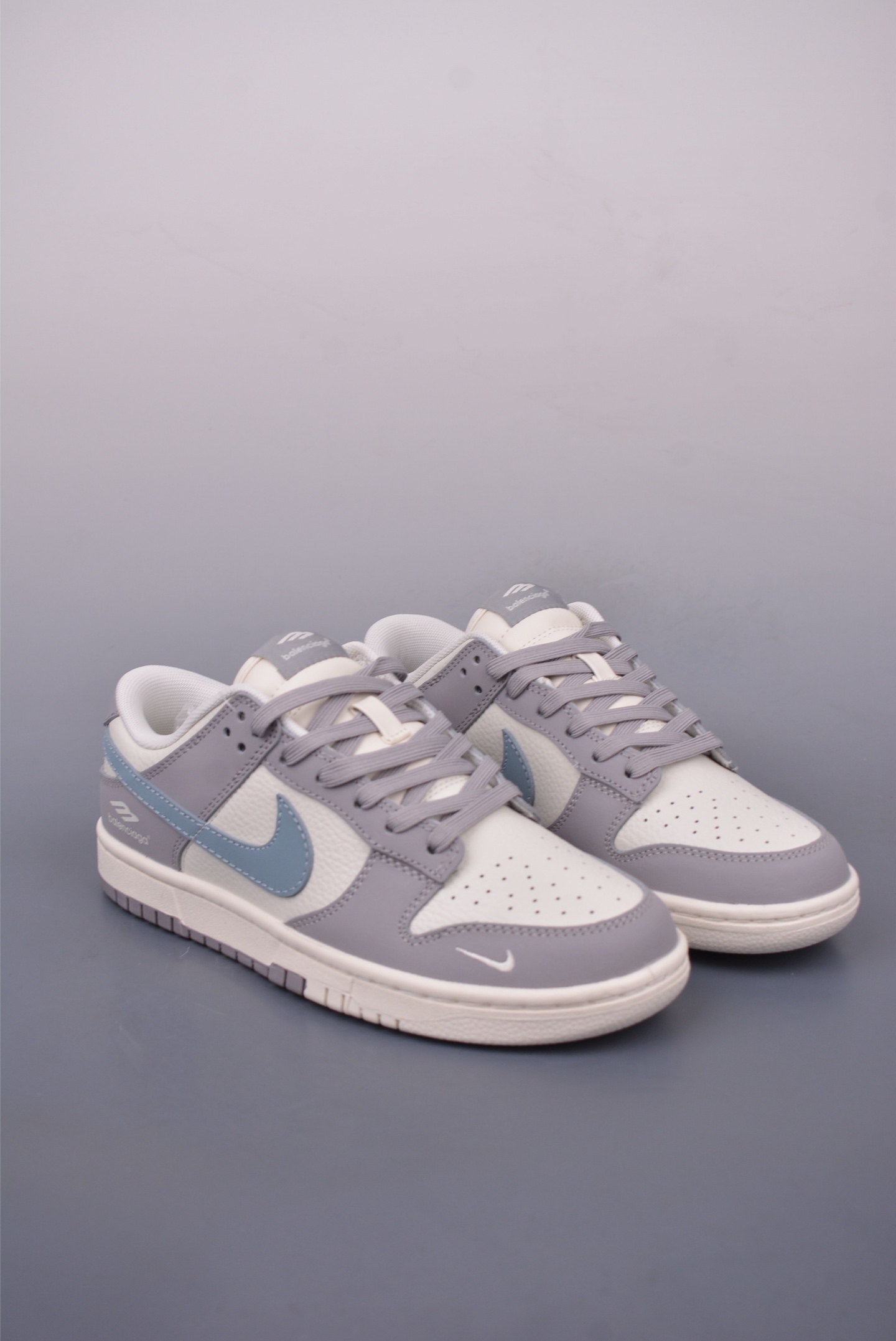 Balenciaga x Nike SB Dunk Low sneakers Gray, White and Blue FX1588-307