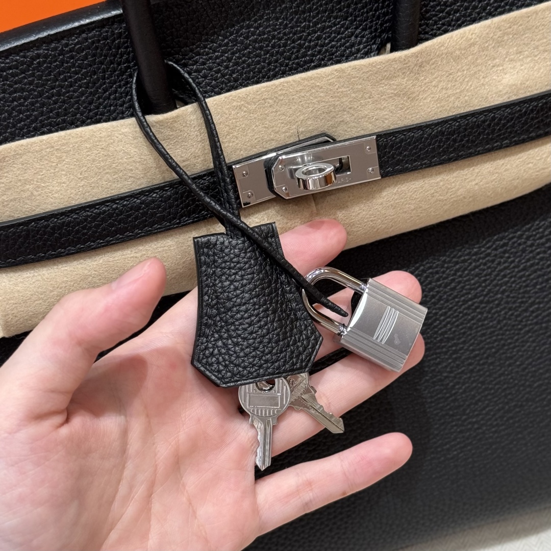 Hermes Birkin 89noir handbag (handmade to order)
