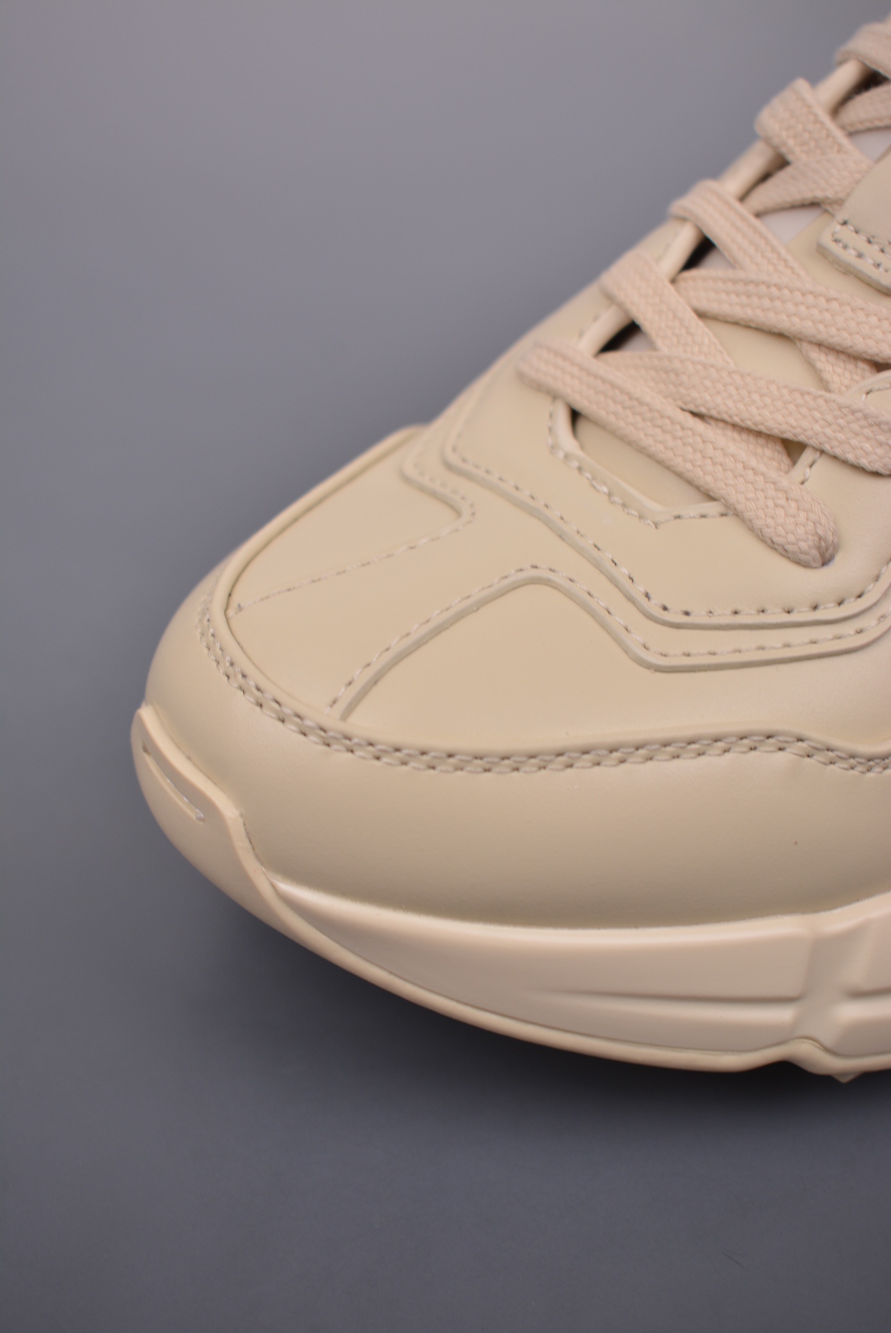 Gucci Rhyton 5D leather horn-shaped retro running shoes