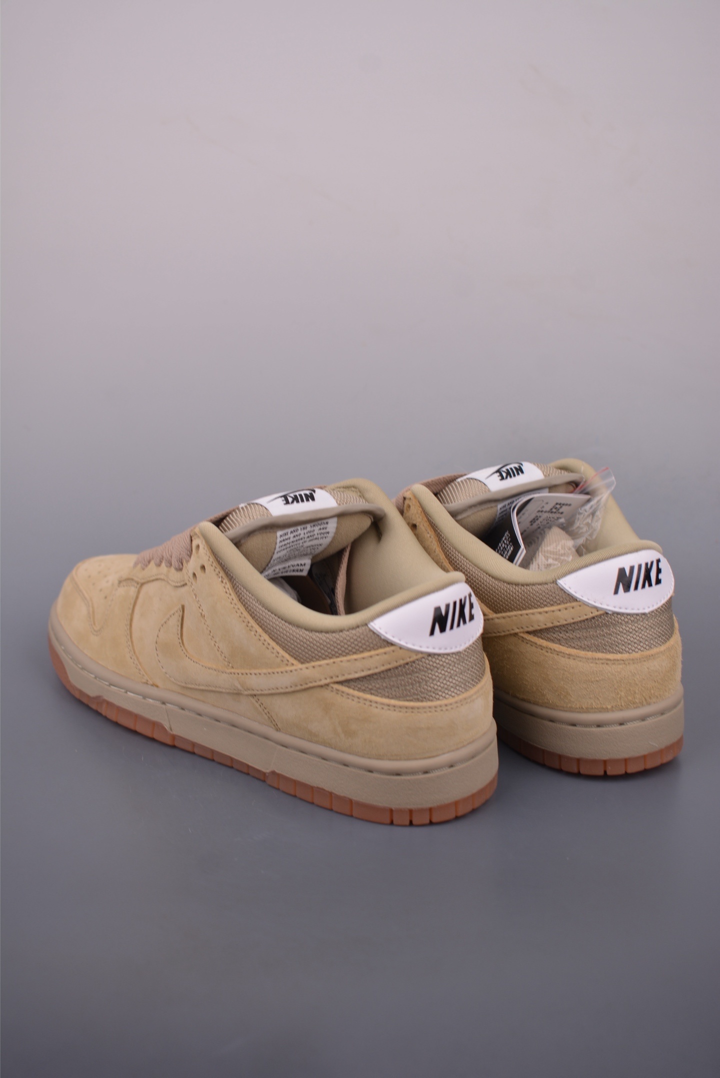 Nike SB Dunk Low Pro B 