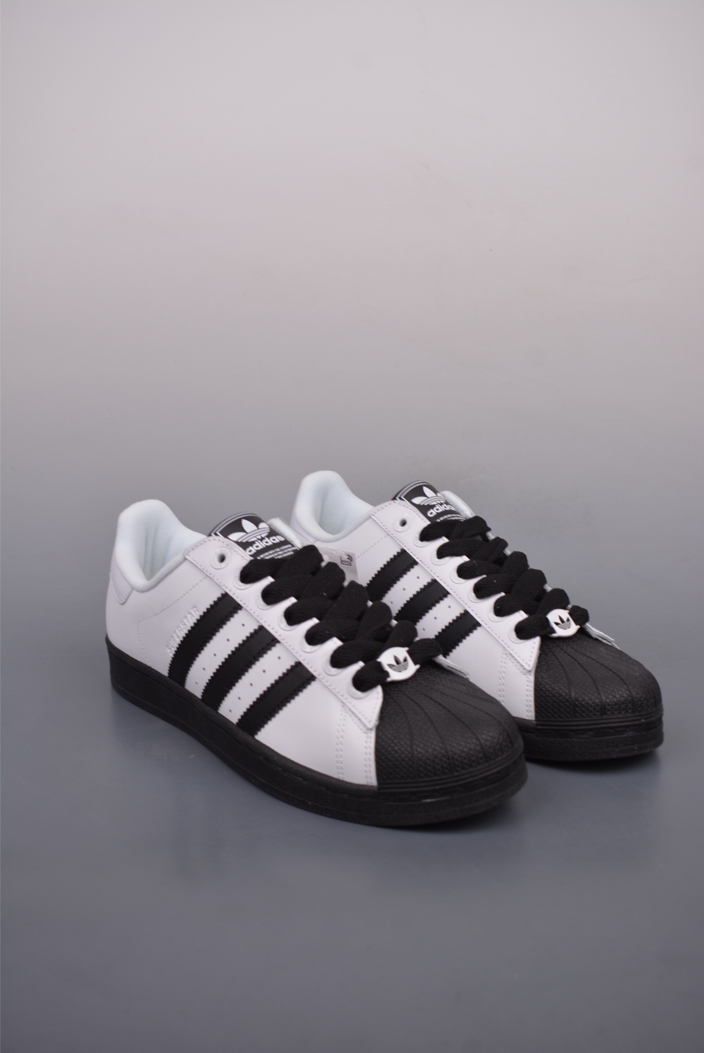 Adidas Originals Superstar white and black JI0124