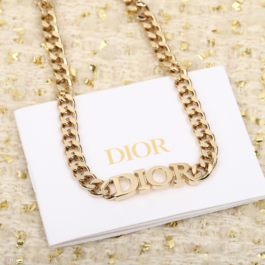 Dior chain letter necklace