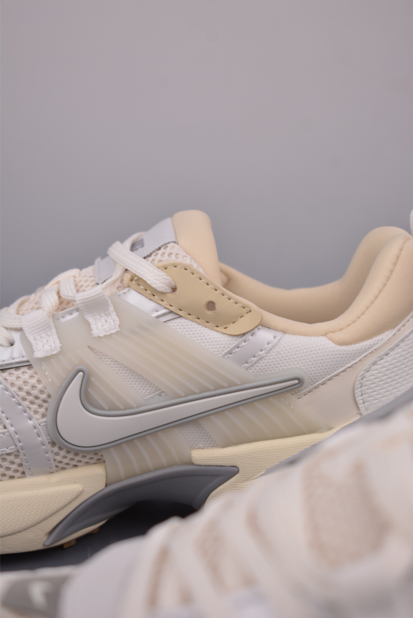 Nike V2K Runtekk 