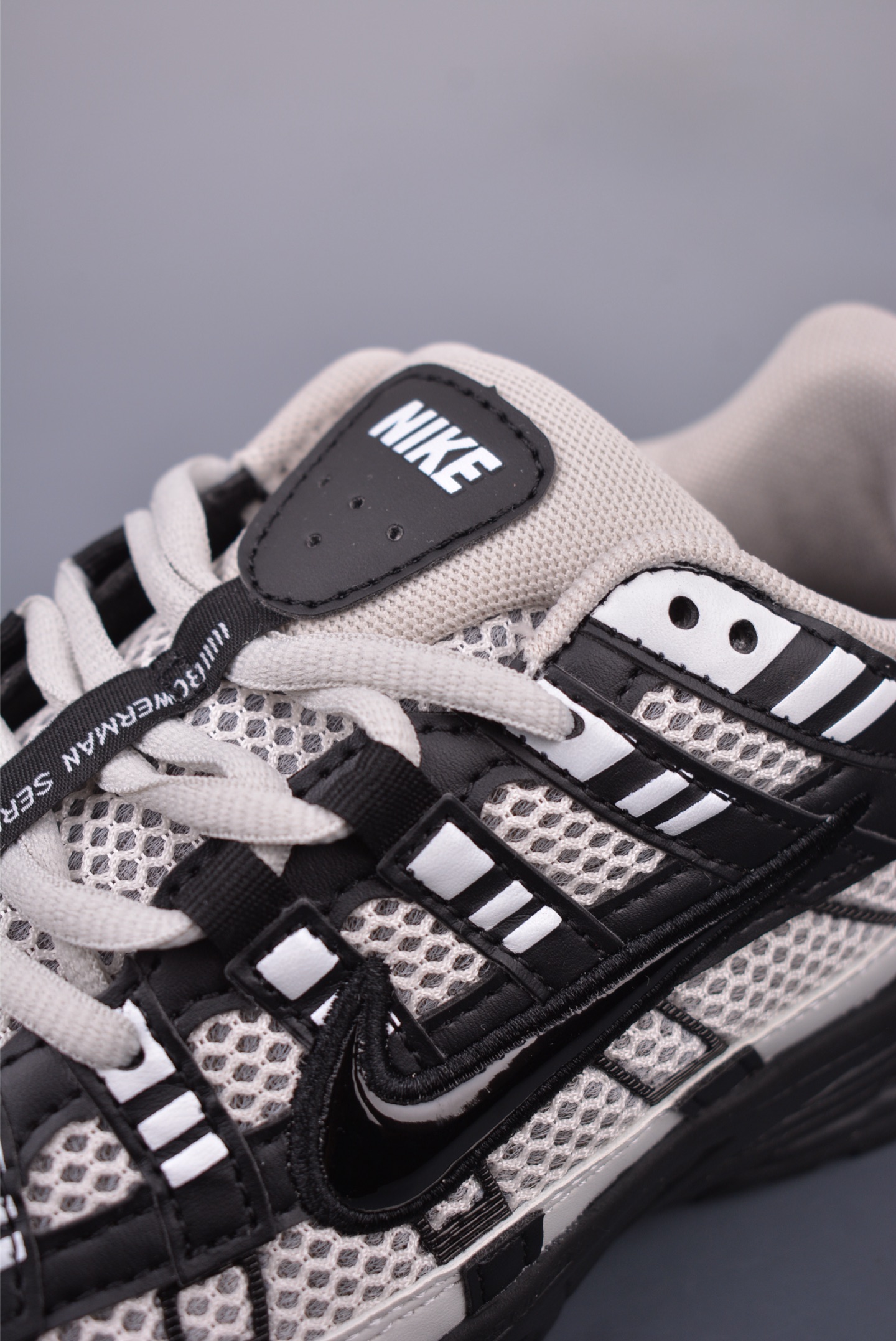 Nike P-6000 Premium Running Shoes Black and White Oreo HJ3488-002