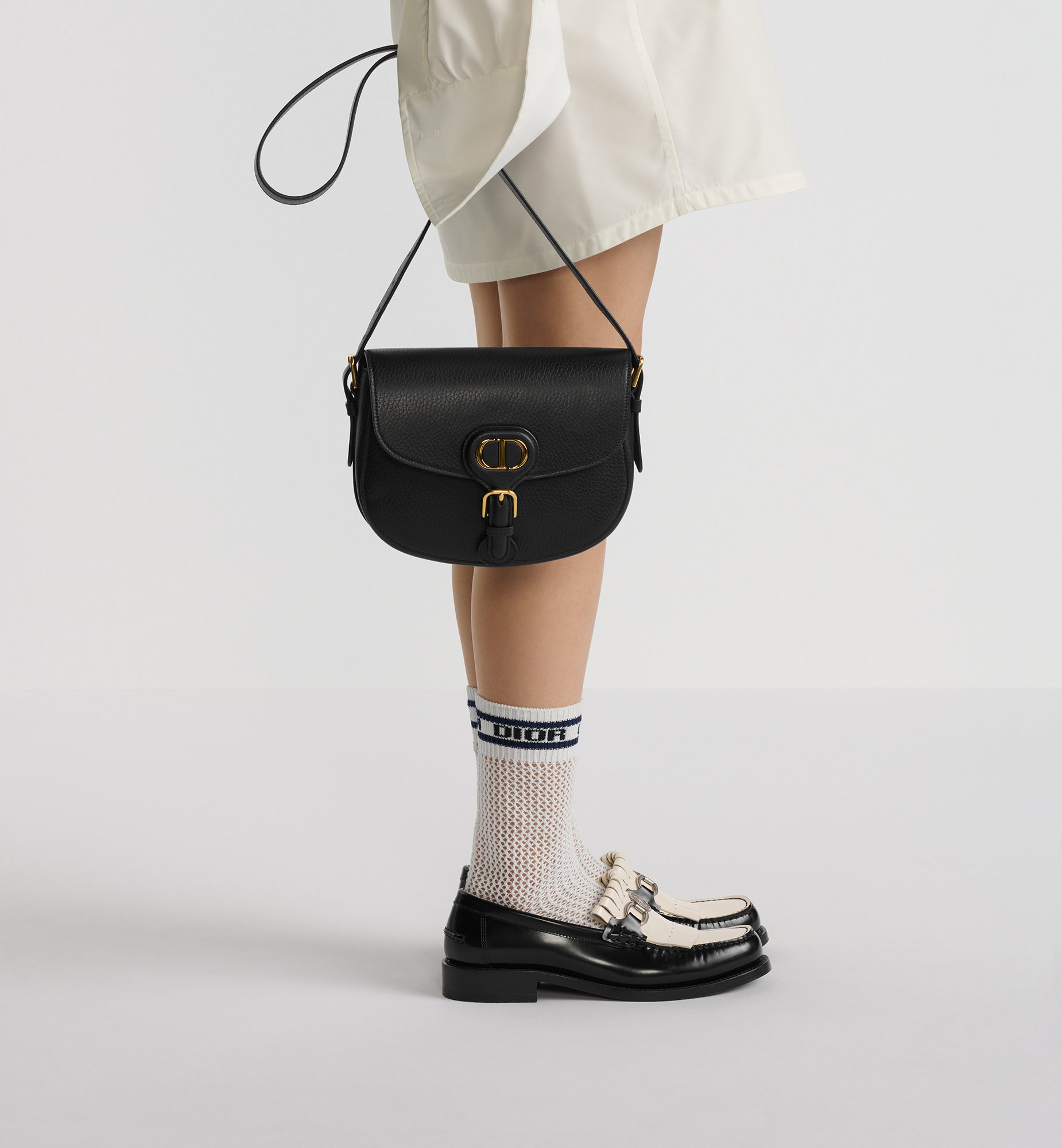 Dior Medium Dior Bobby Bag M9337USKU_M900