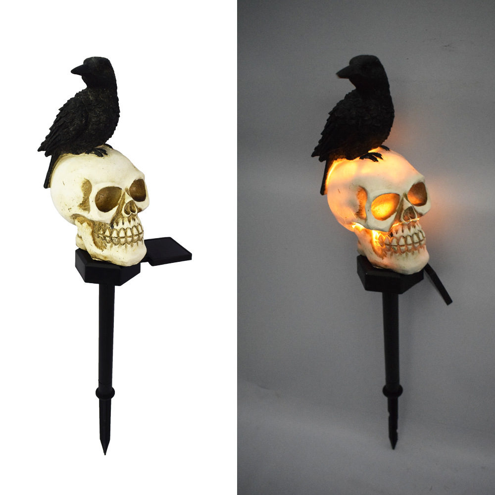 1pc Crow Skull Solar Garden Light, Garden Ground Plug-in Light, Garden Outdoor Waterproof Solar Light Stake, Outdoor Decoration Walkway Patio Yard Lawn