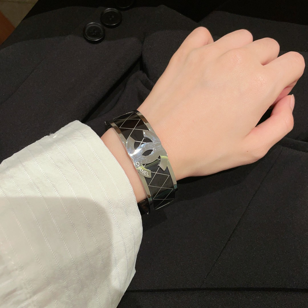 Chanel wide diamond bracelet