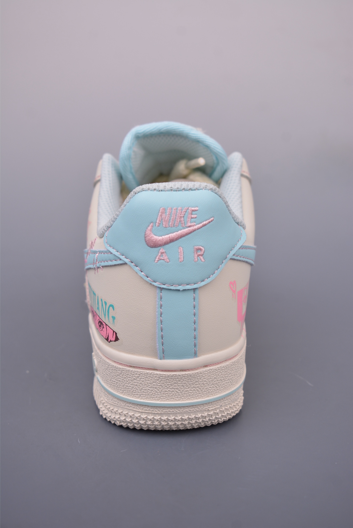 Nike Air Force 1 07 LV8 Low Sneakers FJ4470-310