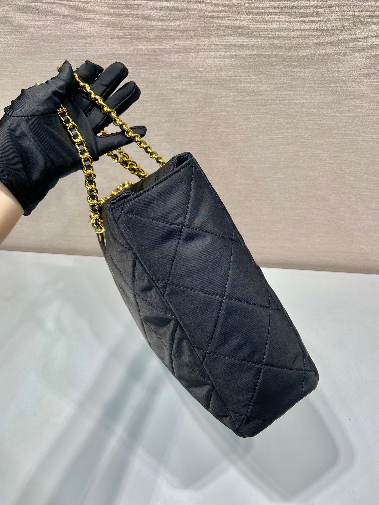 Prada Second-hand zipper large size 1BG467