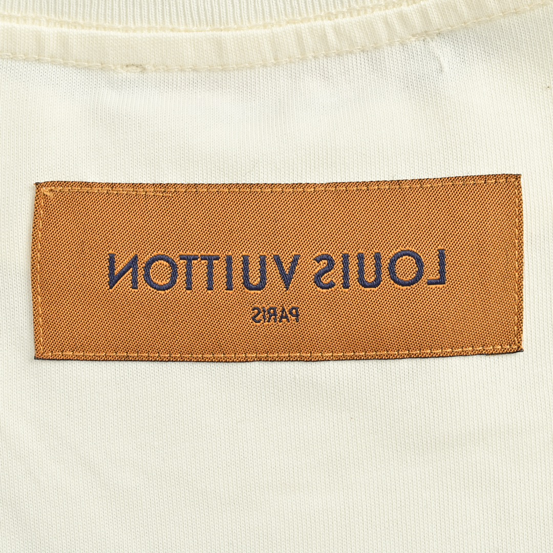 Louis Vuitton 23ss twisted letter embroidered short sleeve