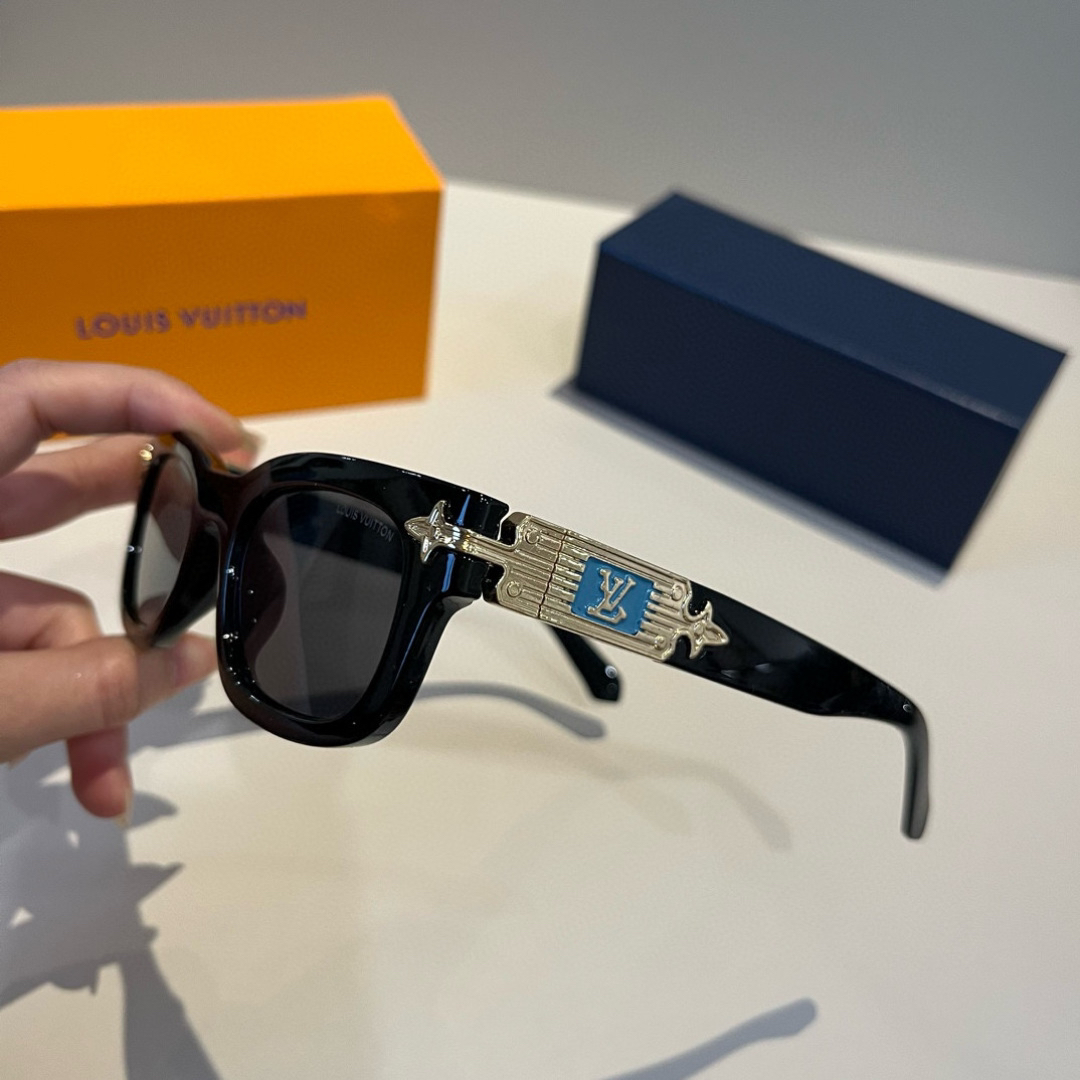 Louis Vuitton Square Frame Sunglasses
