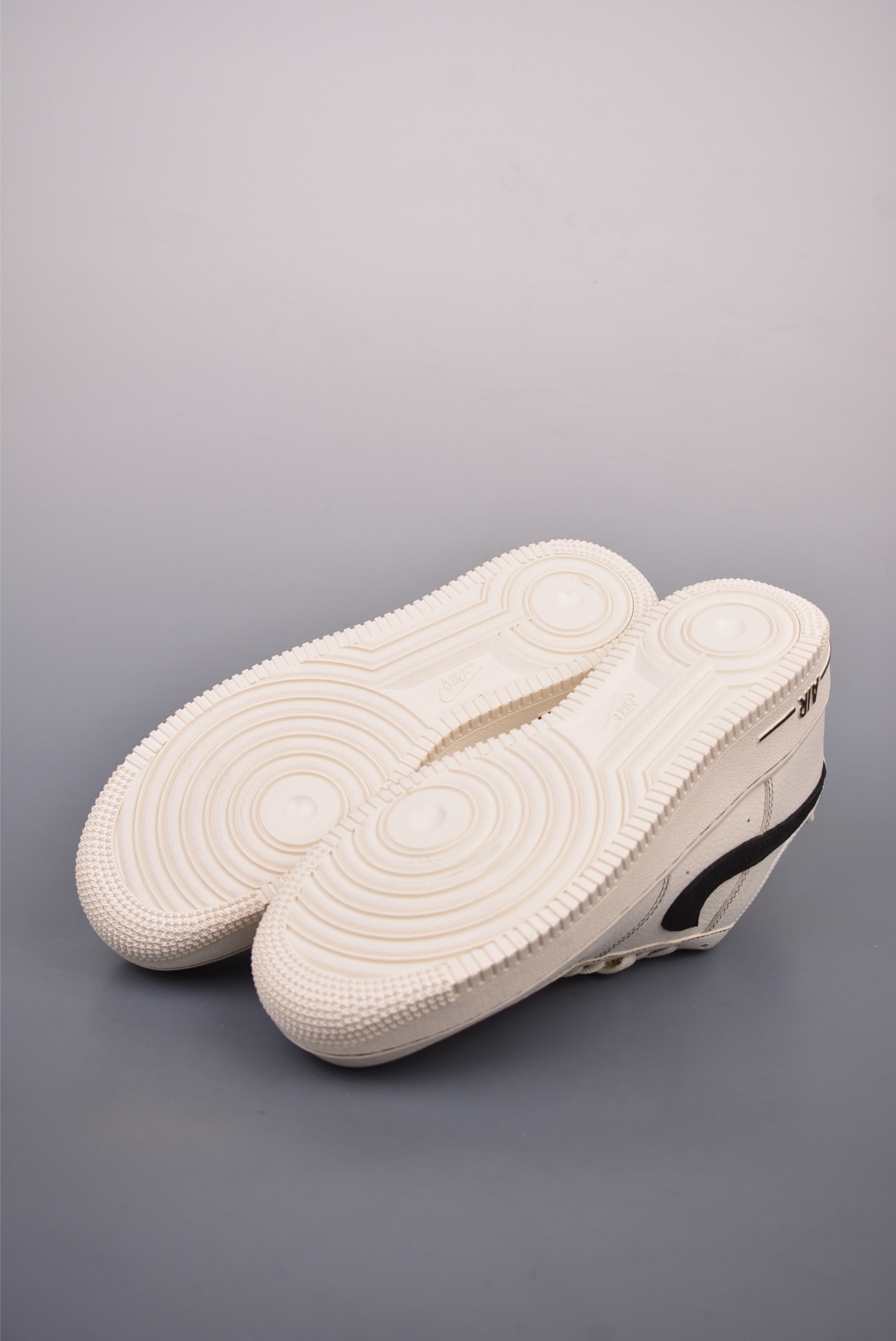 Nike Air Force 1´07 Low Beige Black HQ2037-200