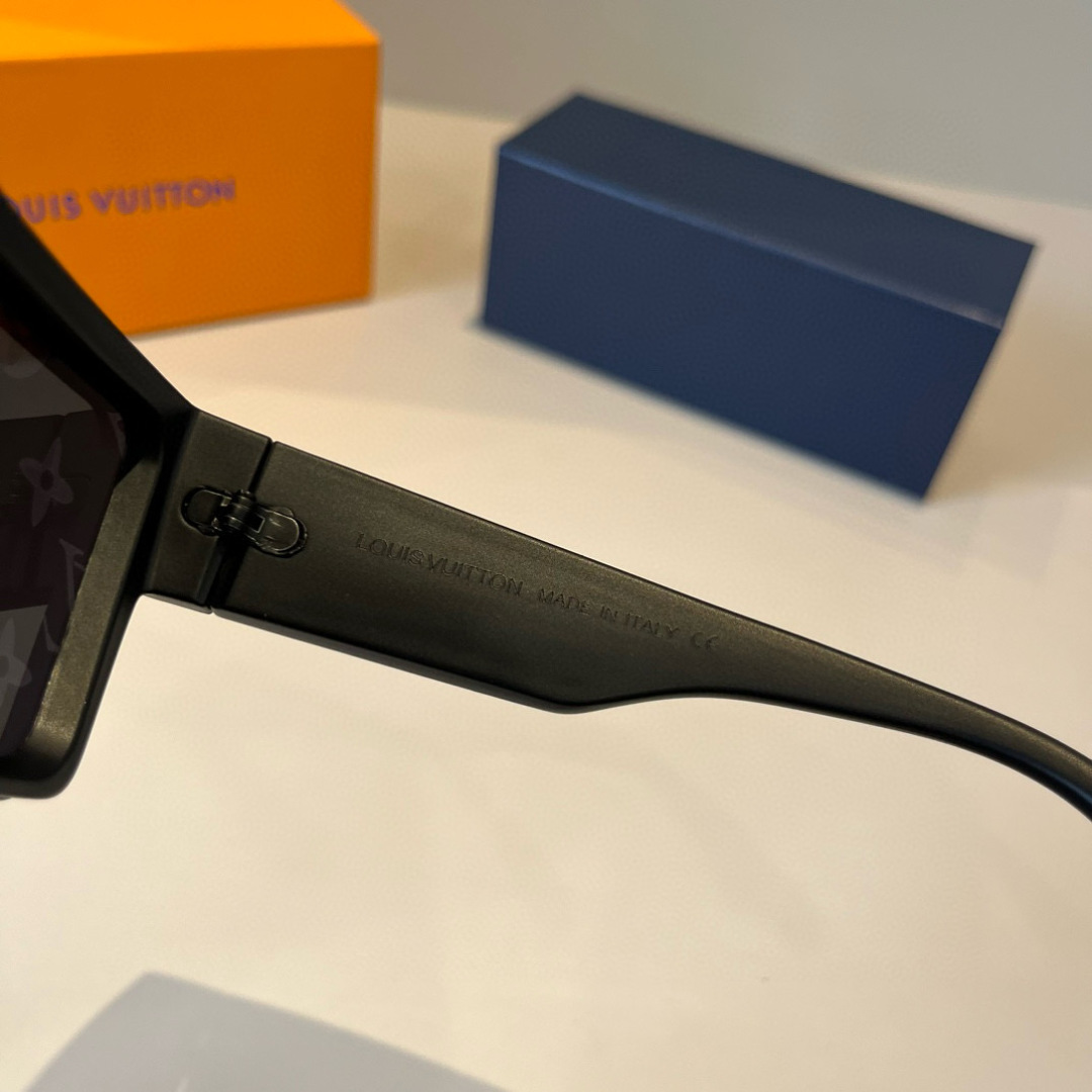 Louis Vuitton Square Frame Sunglasses