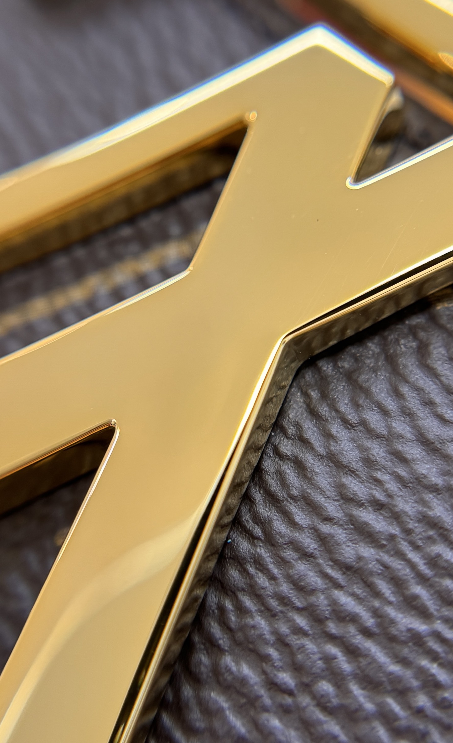 Louis Vuitton double-sided men's belt with monogram, 4cm width