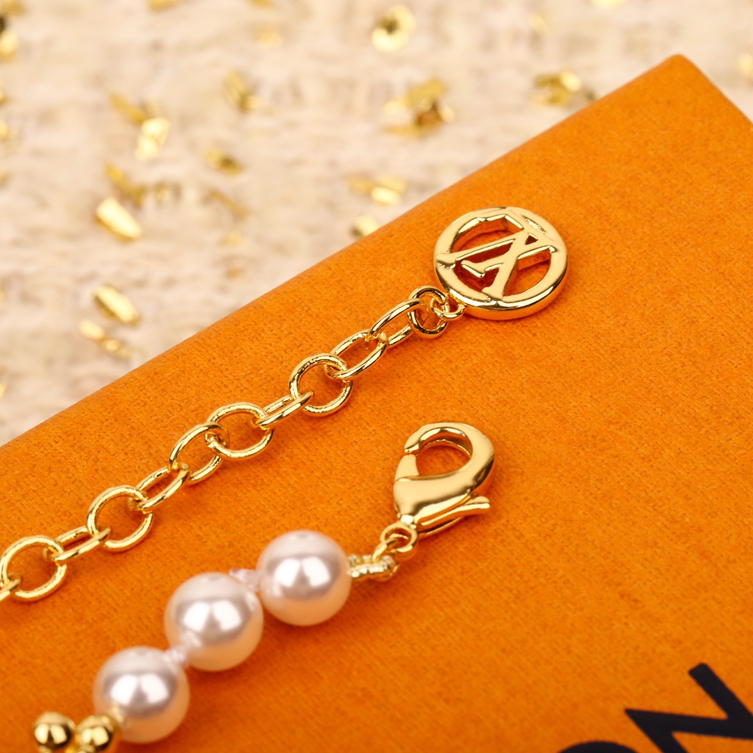 Louis Vuitton Golden Flower Pearl Bracelet