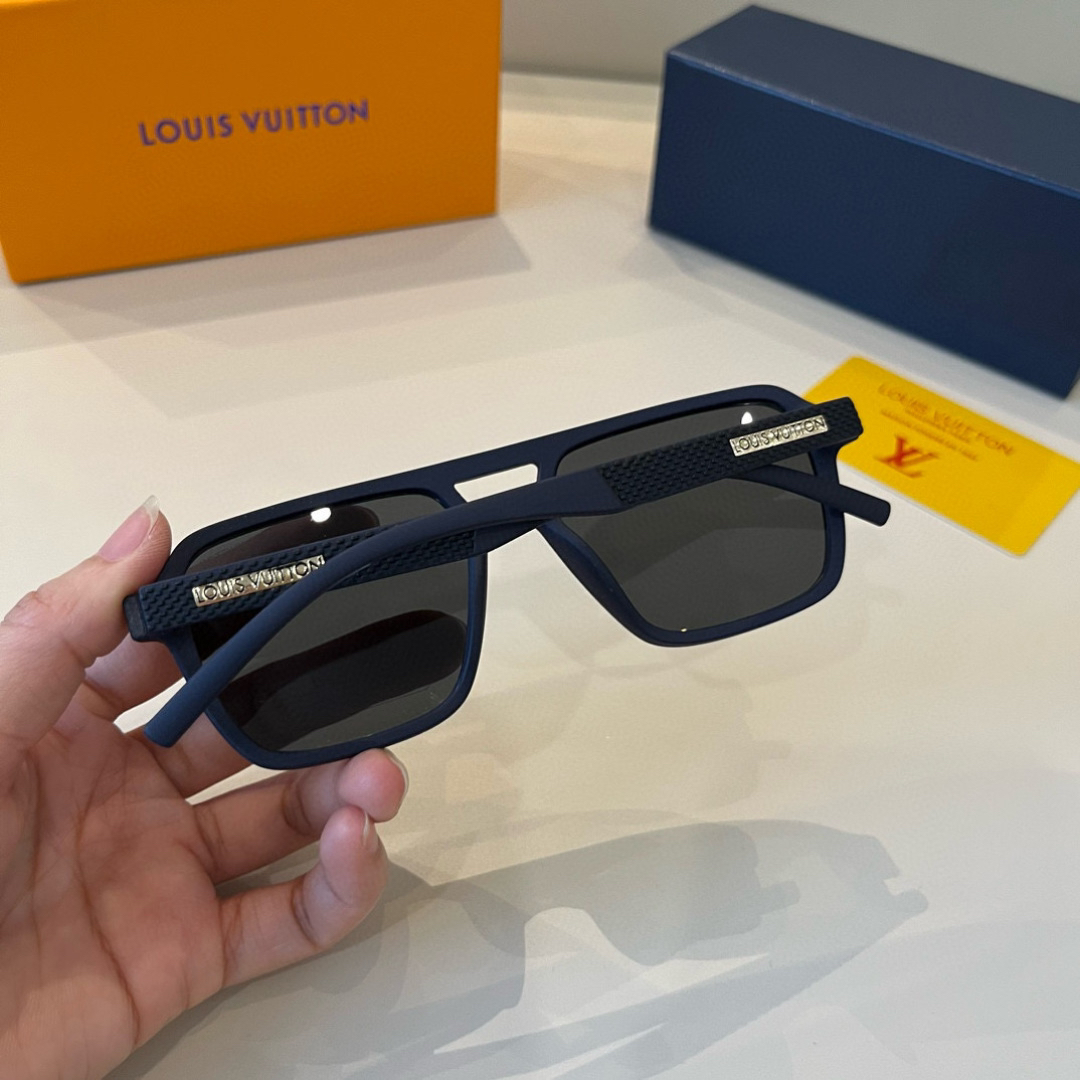 Louis Vuitton square-frame sunglasses