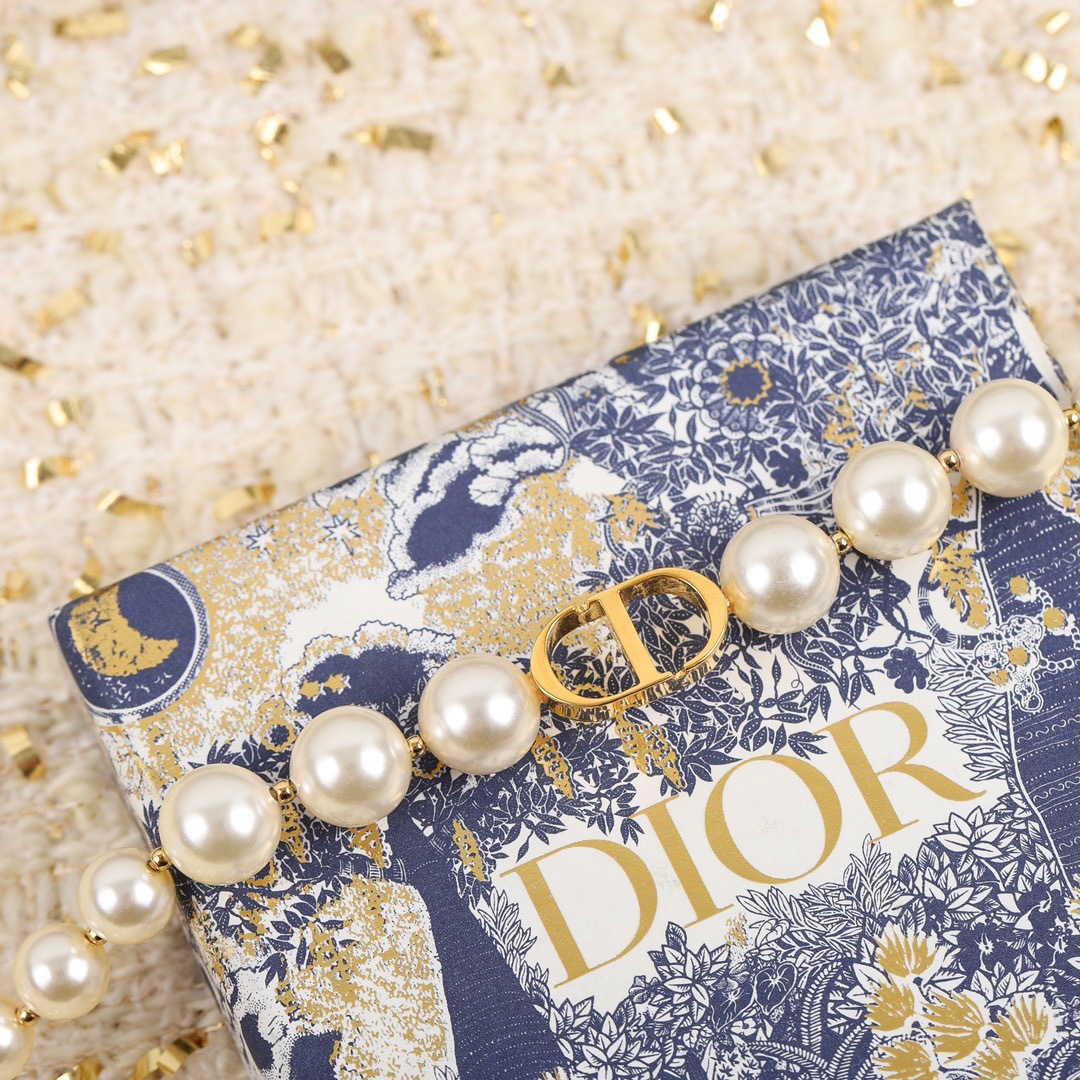 Dior CD Pearl Choker Bracelet