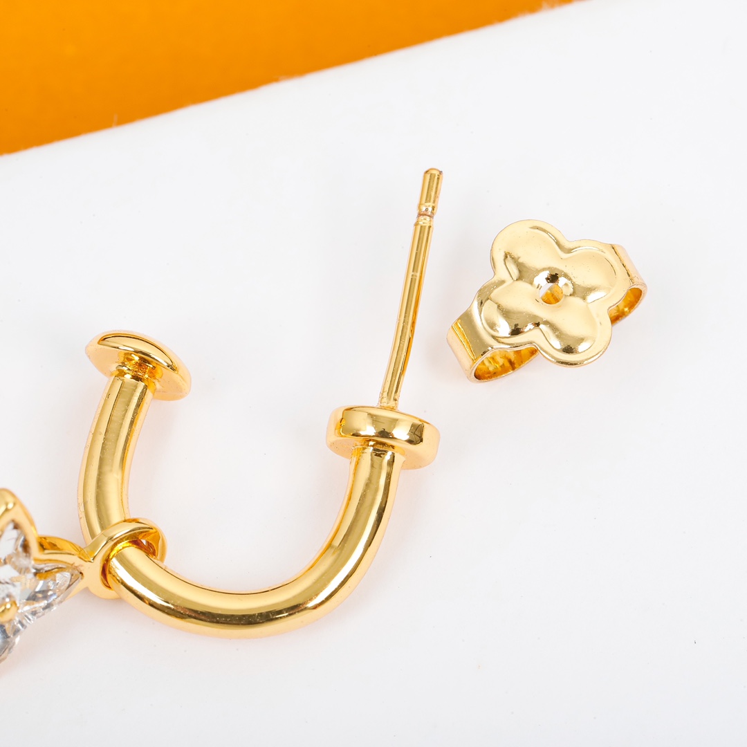 Louis Vuitton blooming asymmetric earrings