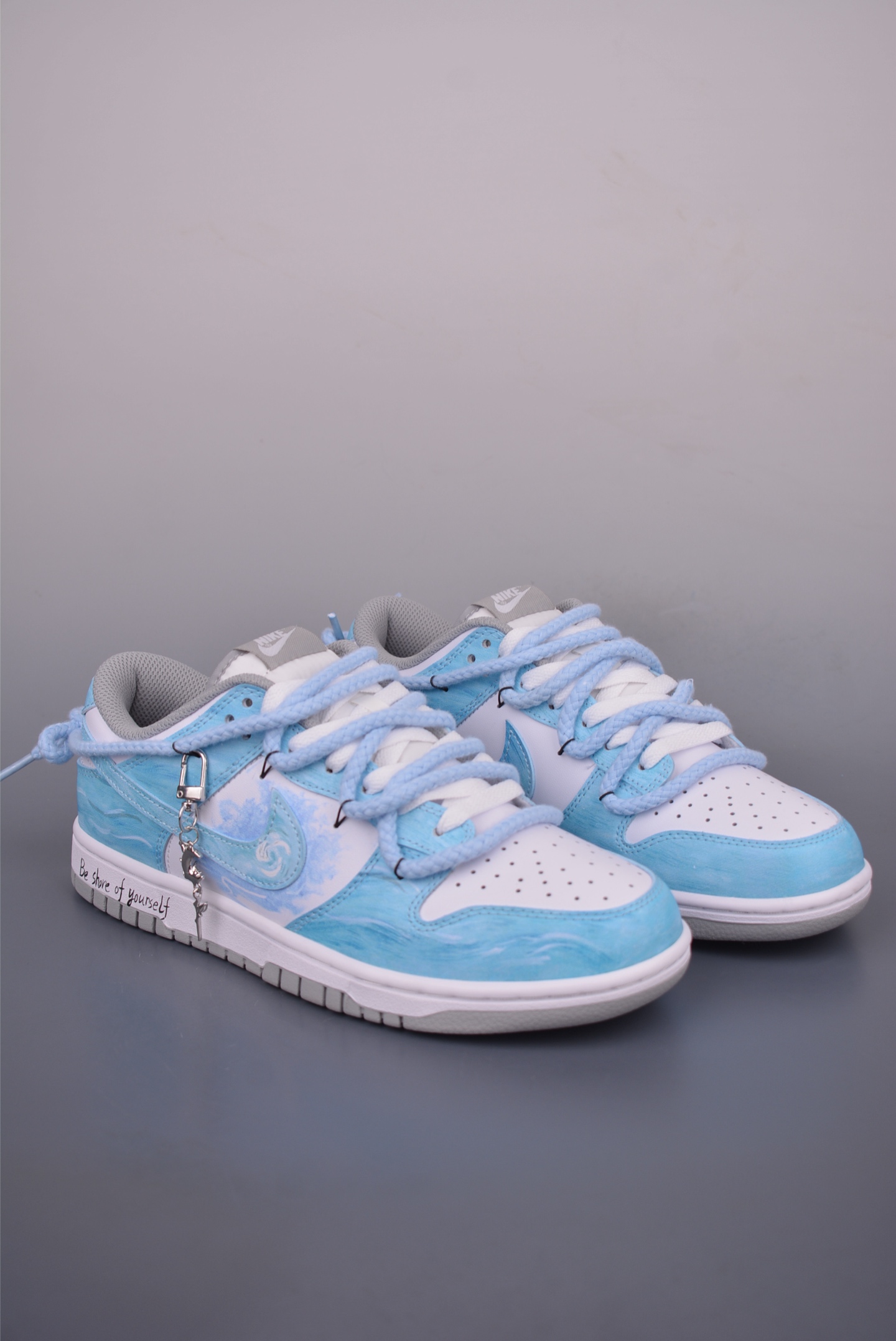 Nike SB Dunk Low 