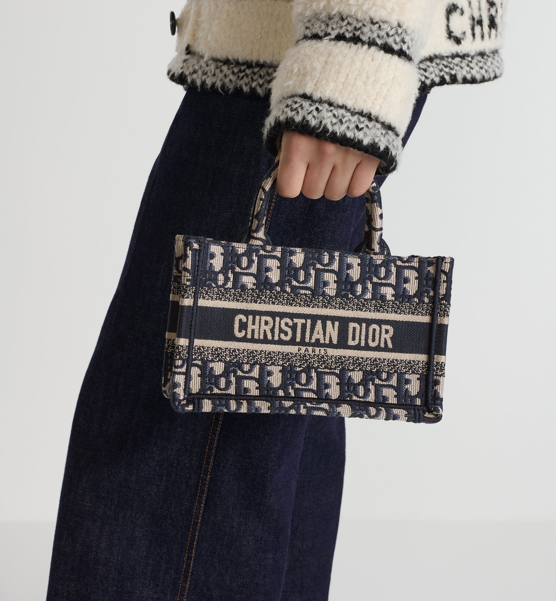 Dior Mini Book Tote S5573CRIW_M928