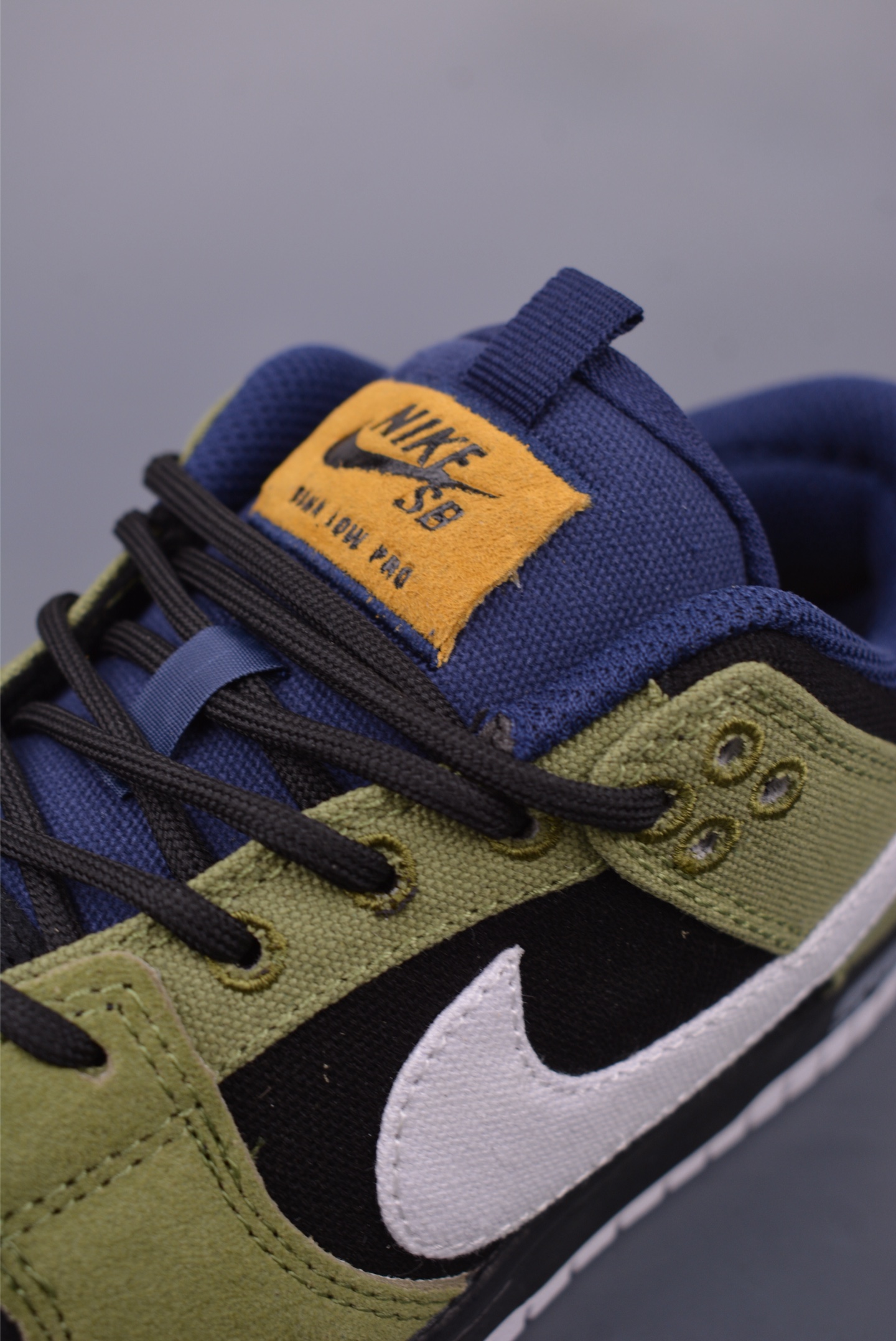 Nike SB Dunk Low Pro PRM sneakers Military Green Black White Blue DX6775-400