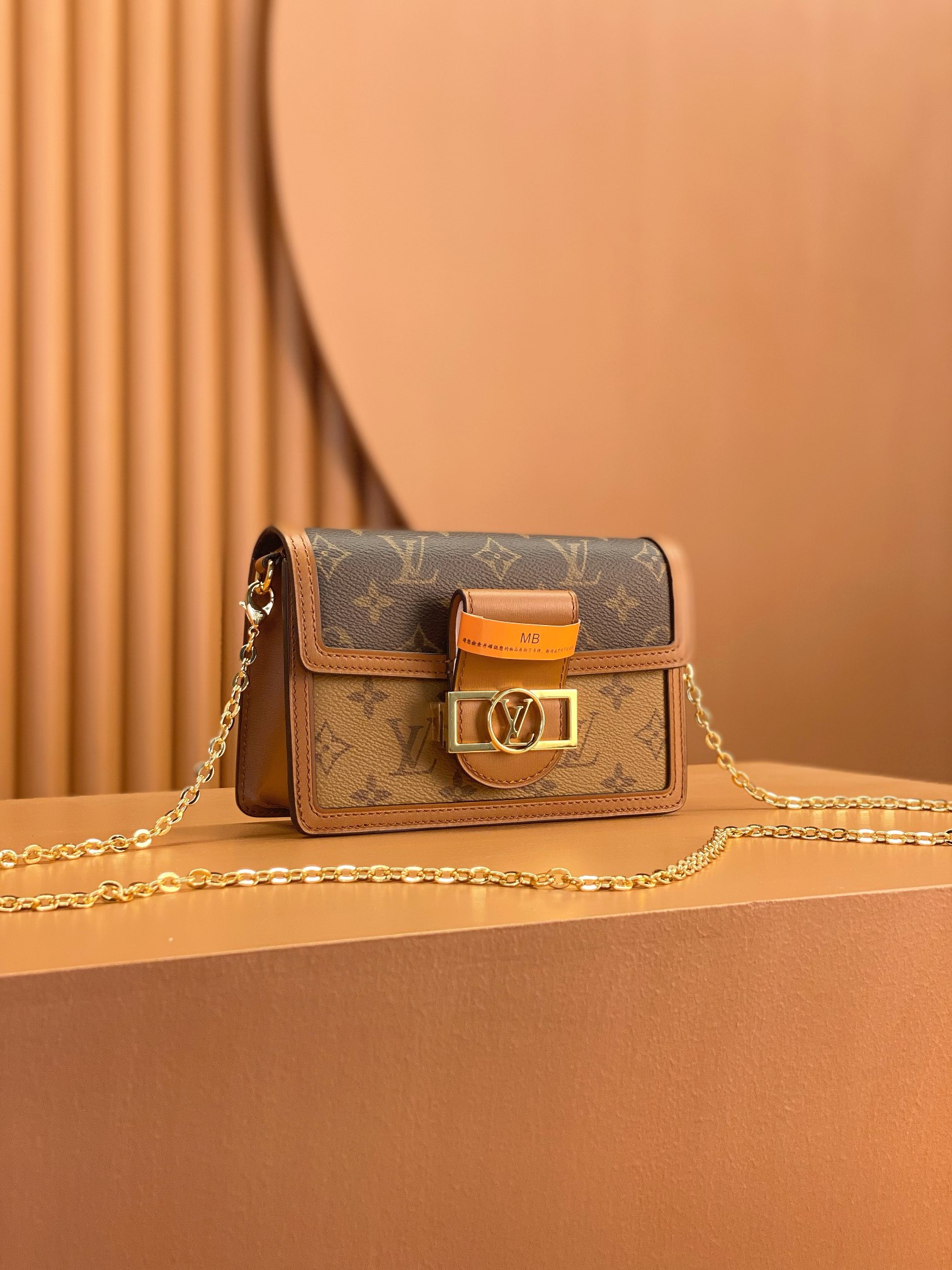 Louis Vuitton DAUPHlNE chain bag M68746