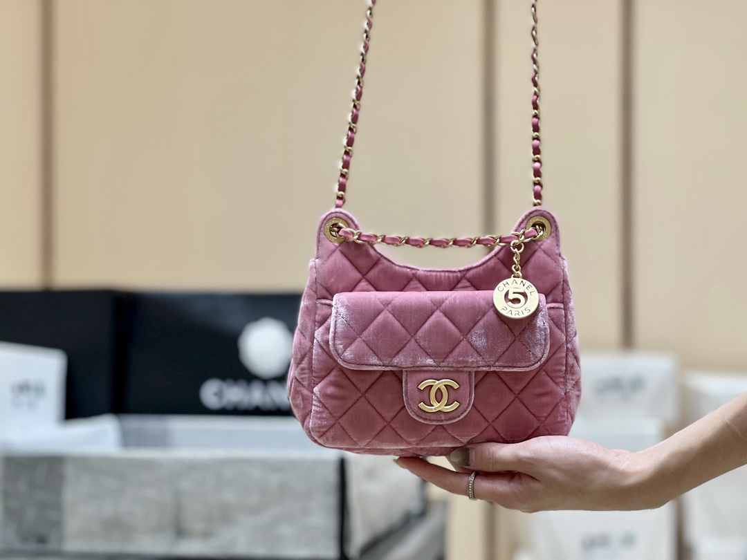 Chanel 23B velvet hobo AS4323
