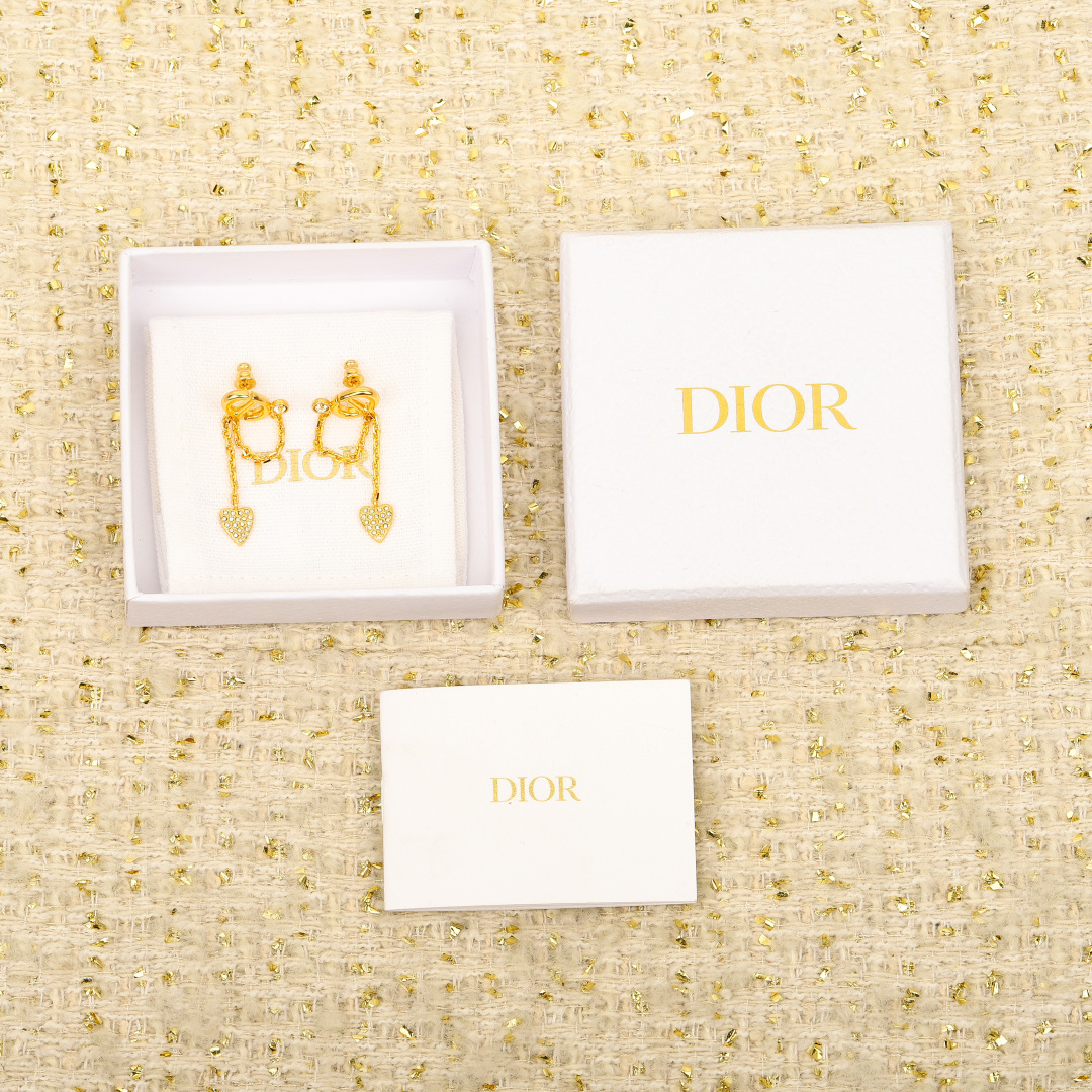 Dior full diamond heart earrings