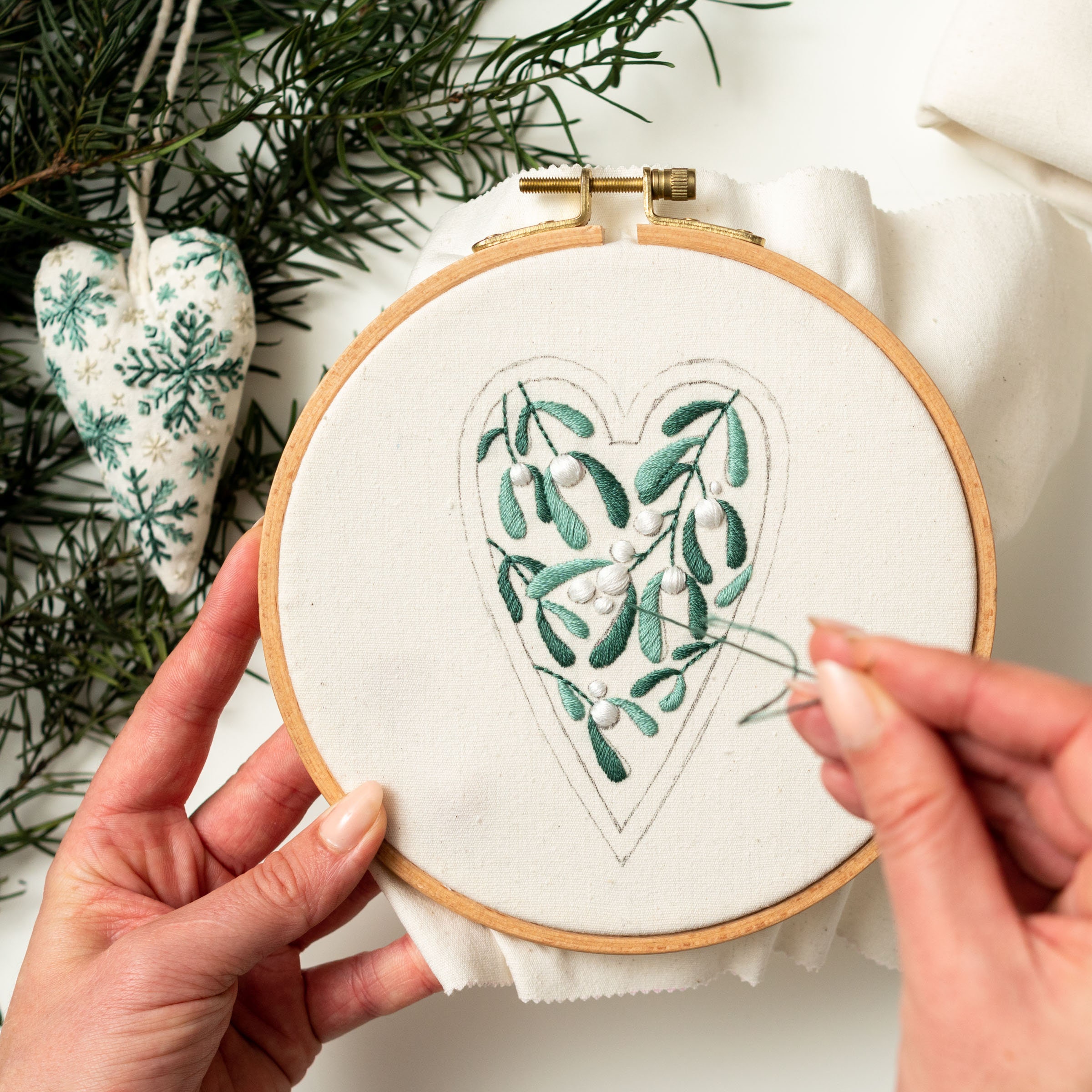 🎅2024 Christmas Promos🔥DIY Ornament for Christmas in the shape of a heart