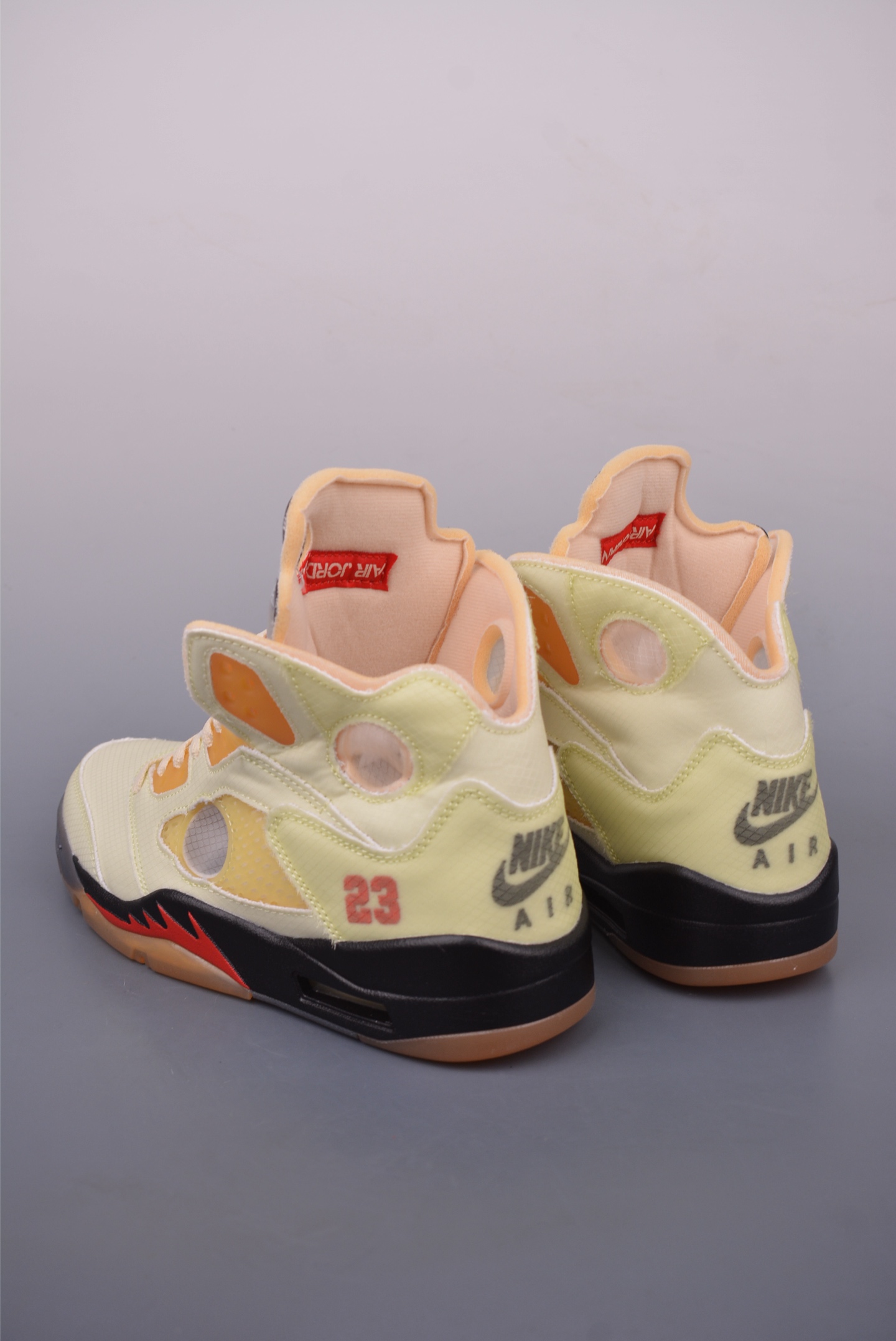 OFF-WHITE x Jordan Air Jordan 5 Retro SP basketball shoes OW cream white red black DH8565-100