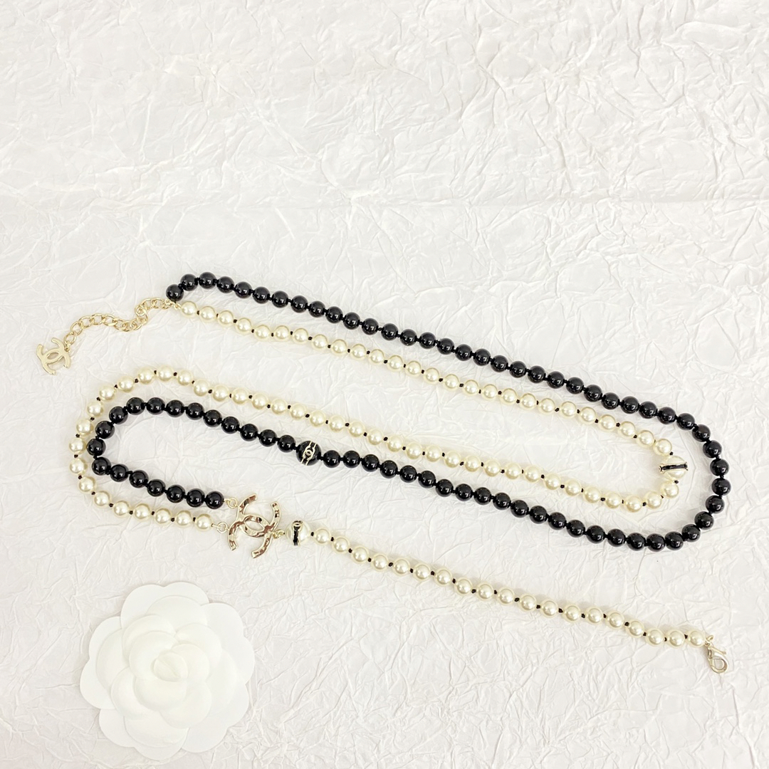 Chanel Black and White Half-Color Pearl Double Necklace