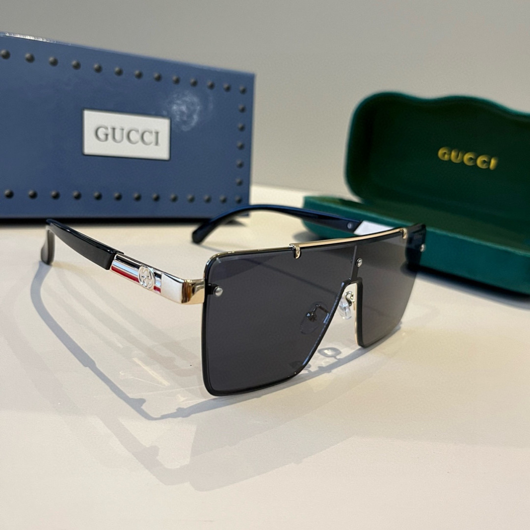 Gucci Square Frame Sunglasses