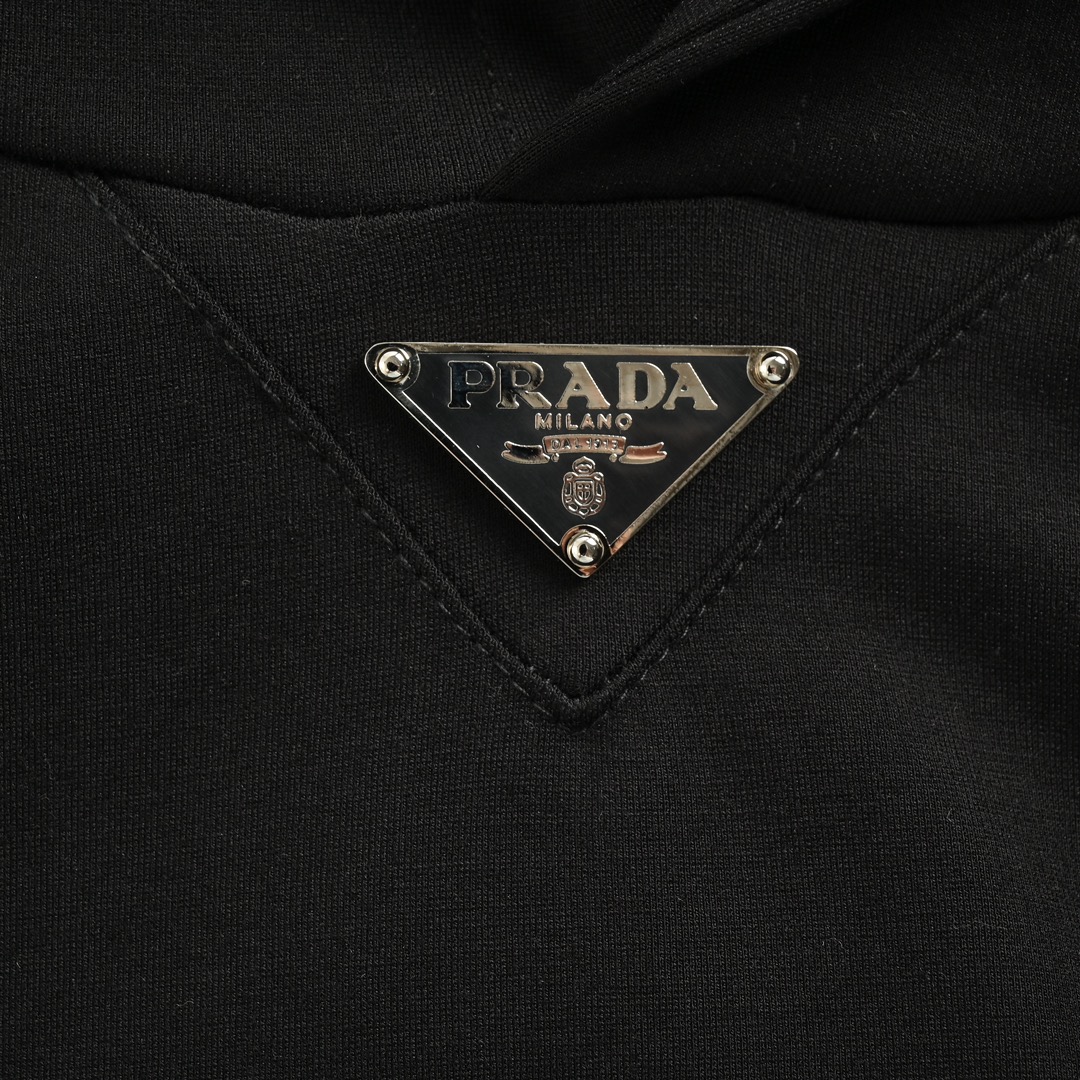 Prada 24Fw collar triangle nylon pocket hooded sweatshirt