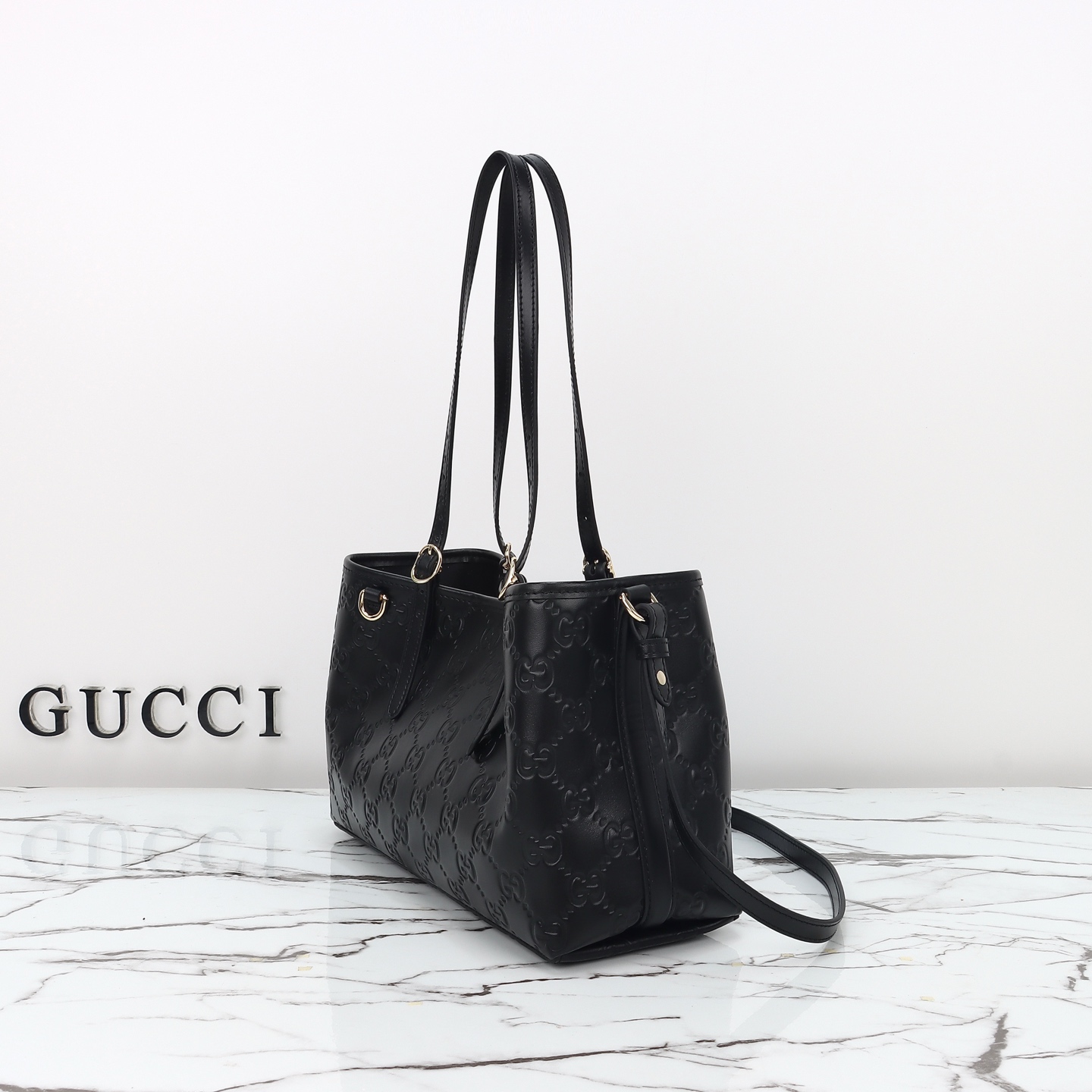 Gucci GG Emblem medium tote bag 815214 AAFDV 1000