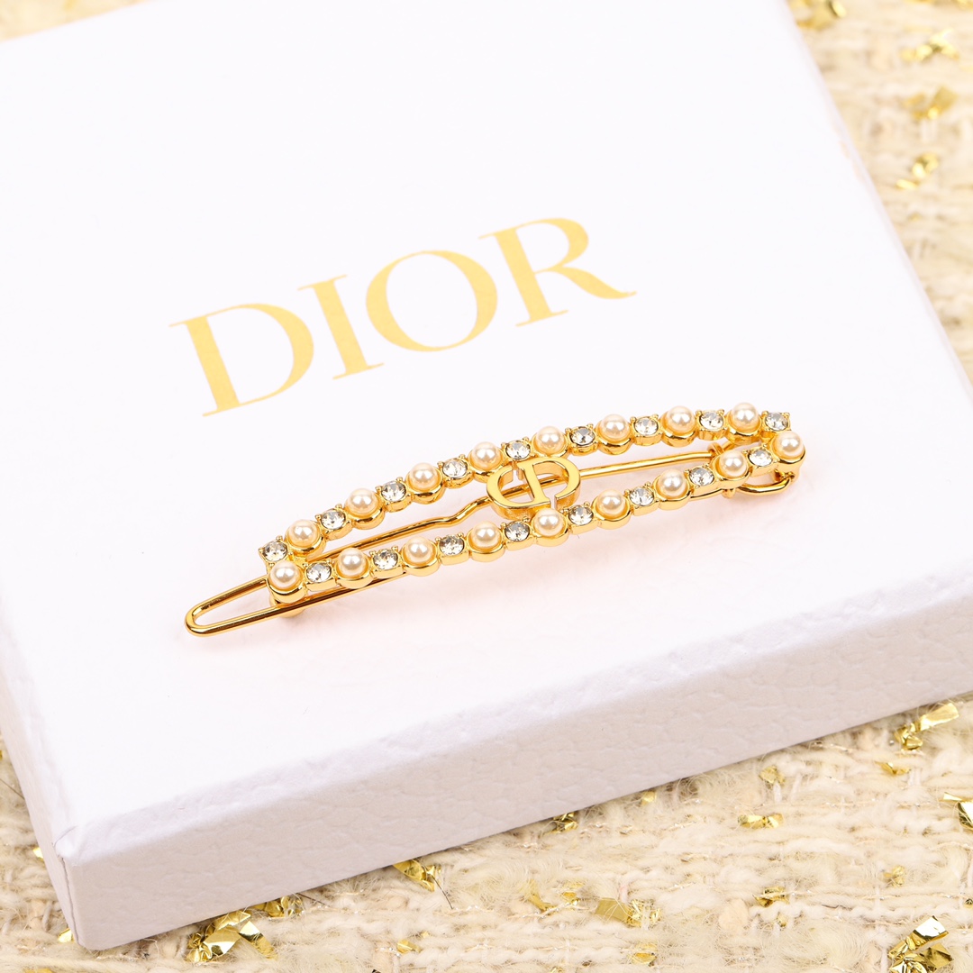 Dior Pearl Crystal Hairpin