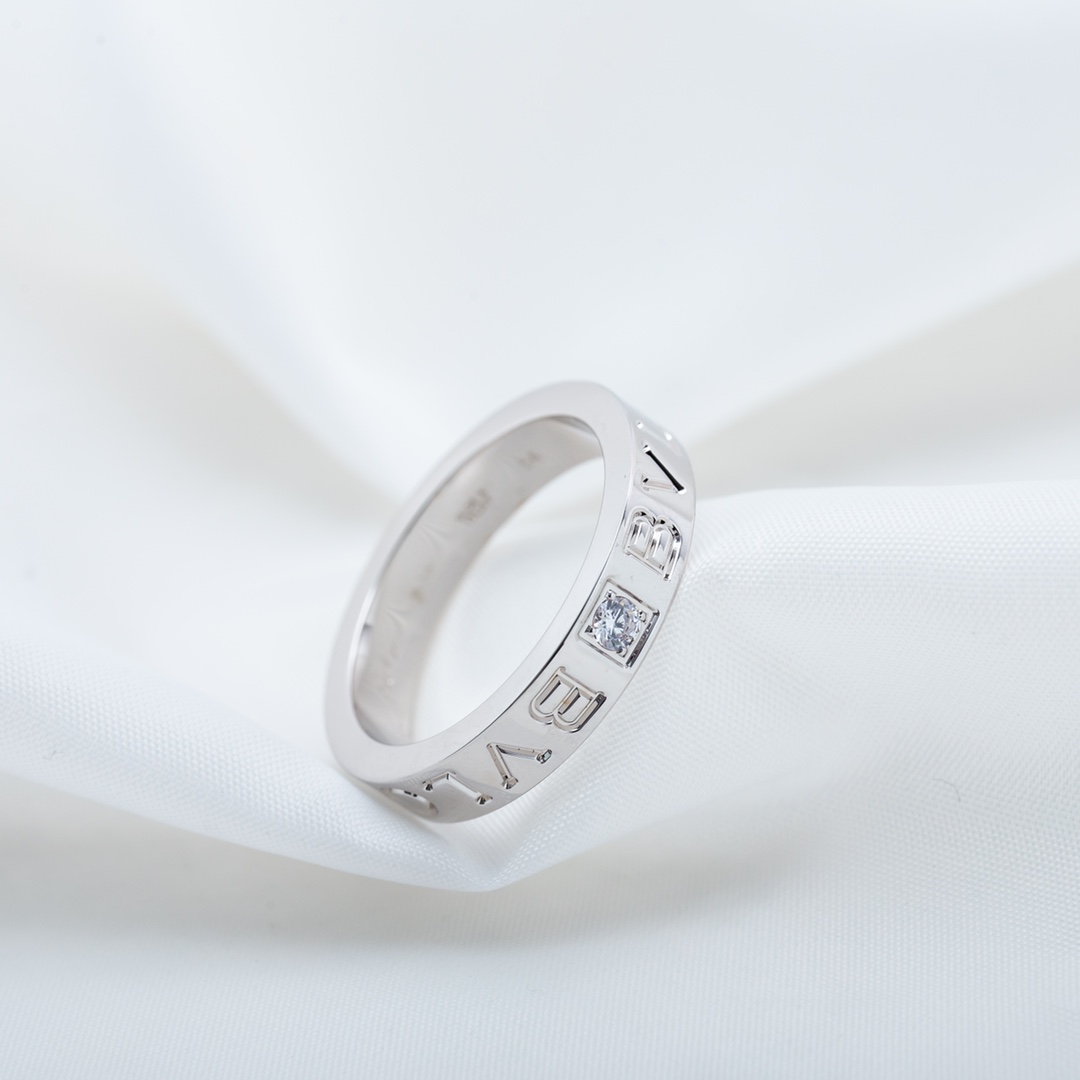 Bulgari letter logo ring
