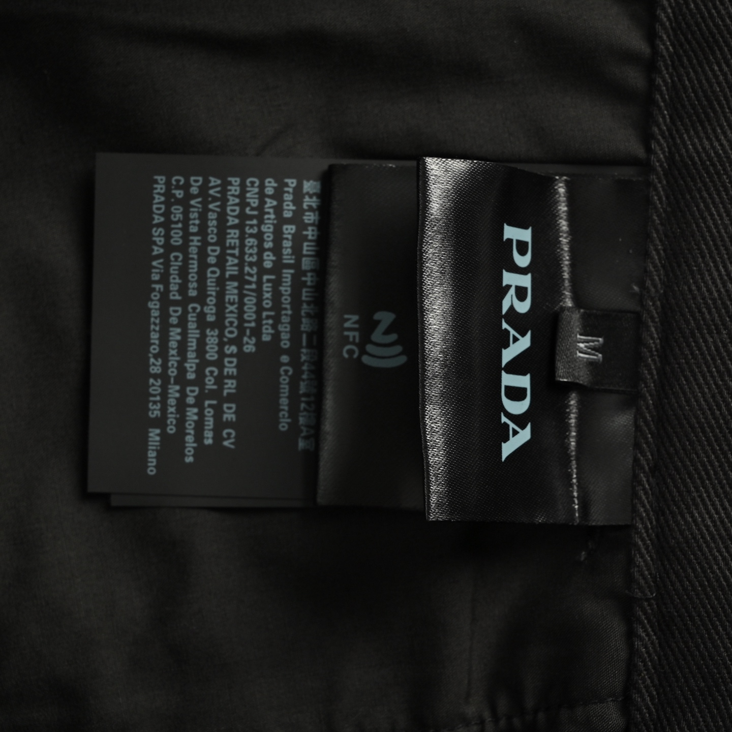 Prada 25ss pocket triangle logo cargo shorts