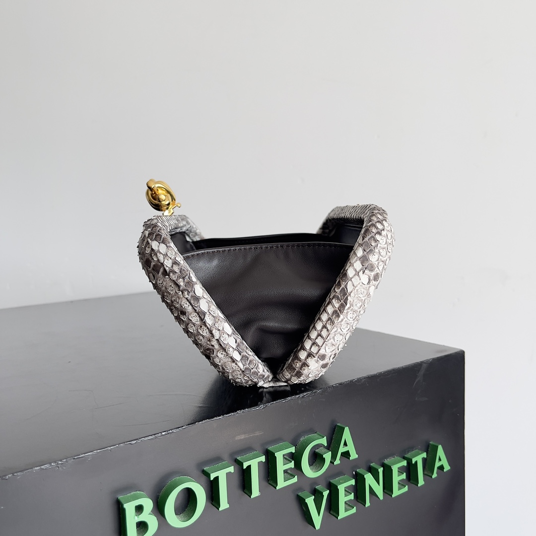 Bottega Veneta Python Leather Evening Bag 754614