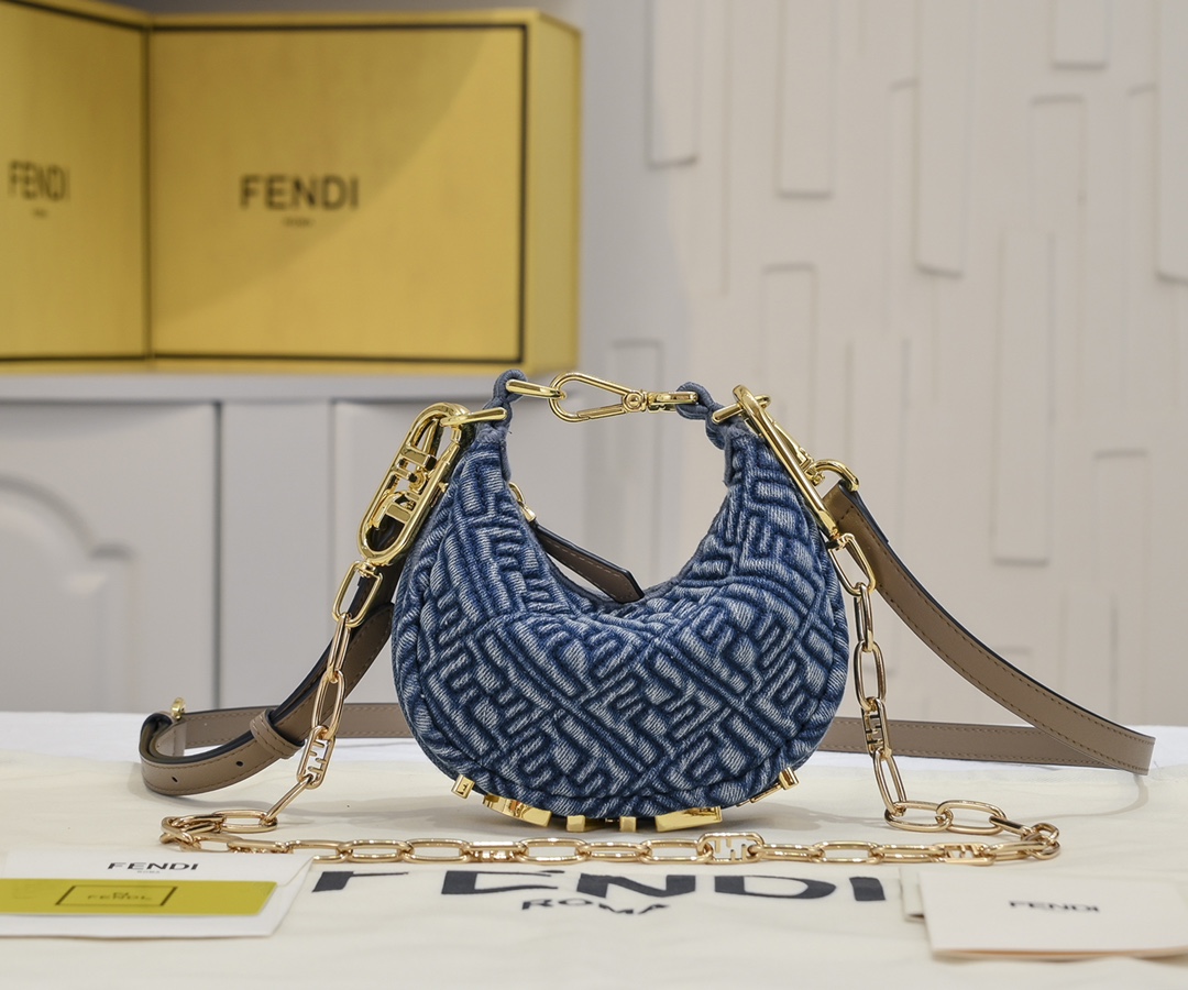 FENDI gray underarm mini bag 2186